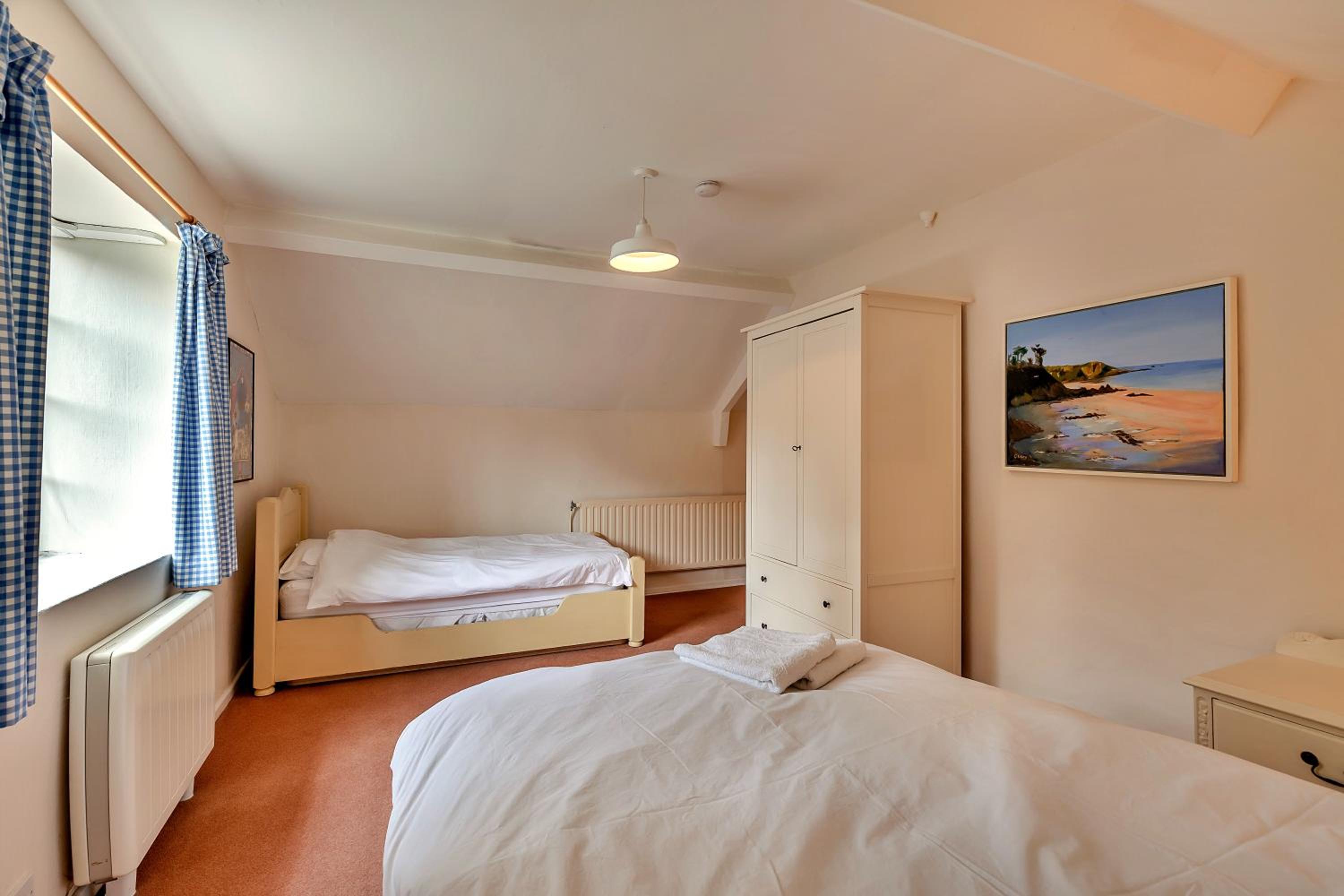 Two-Bedroom House photo 1