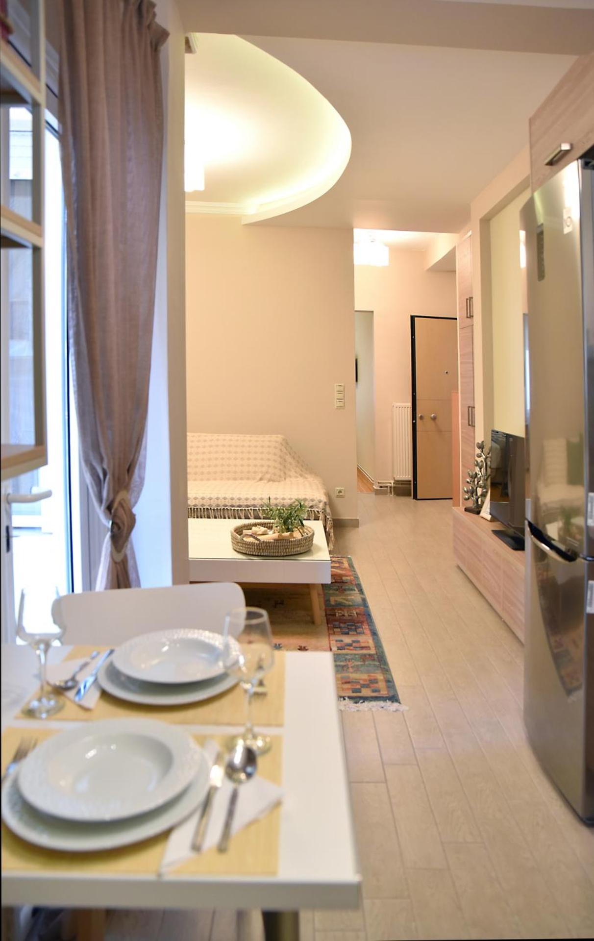 One-Bedroom Apartment photo 2