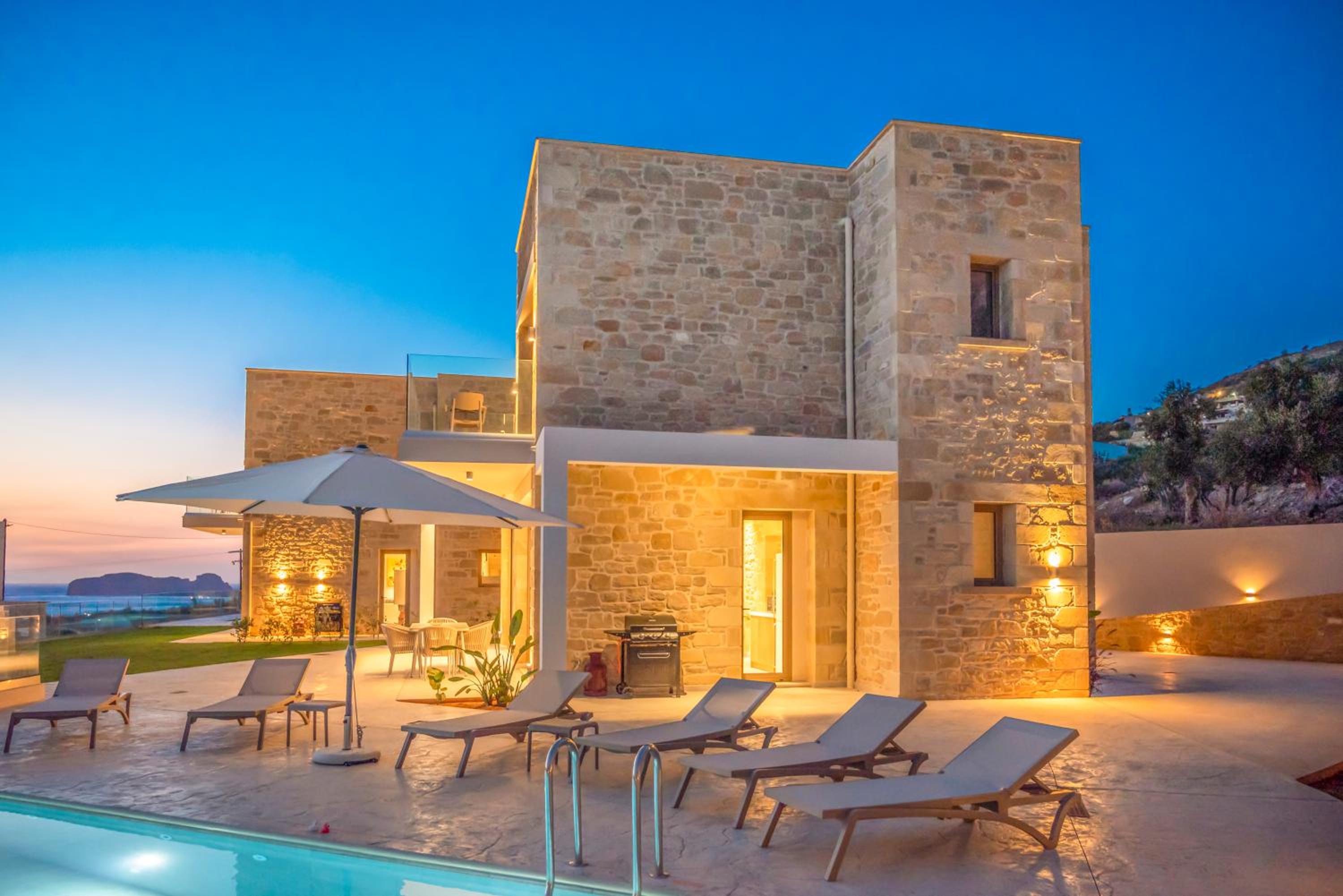 Deluxe Villa photo 2