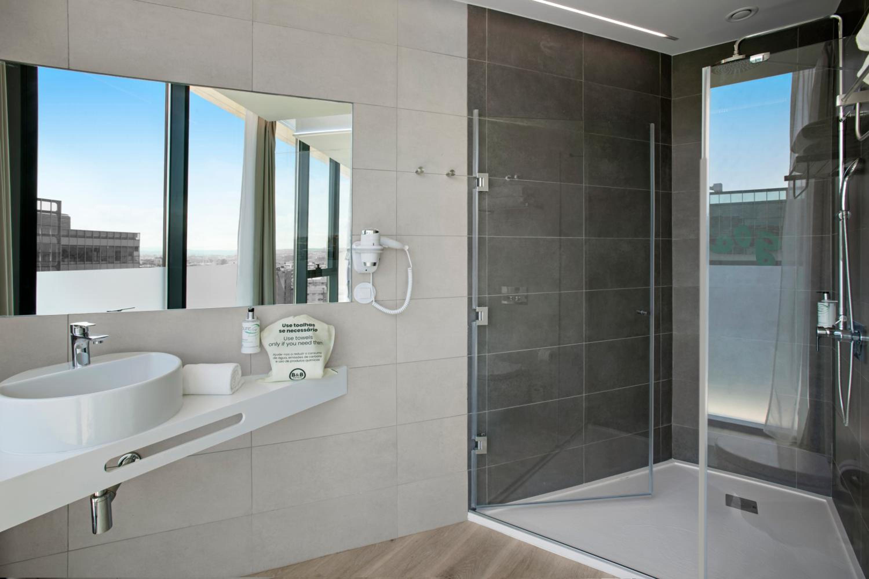 Double Room - Photo 2