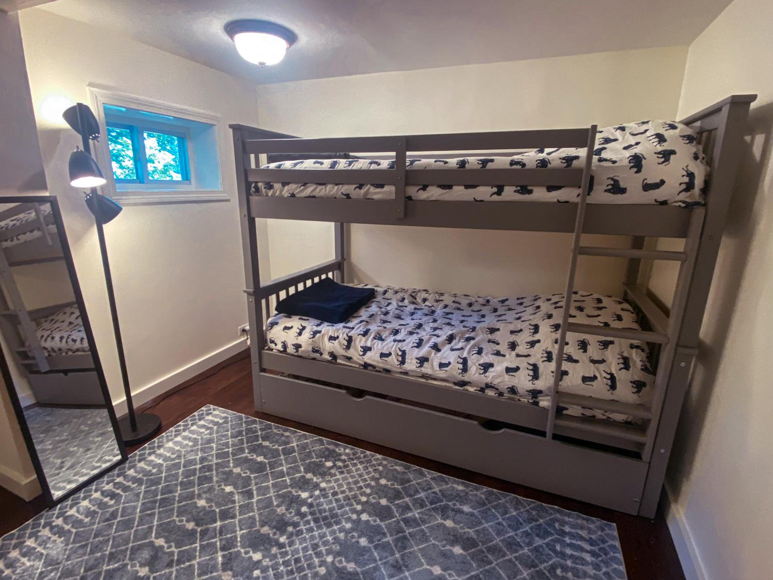 Three-Bedroom House photo 2