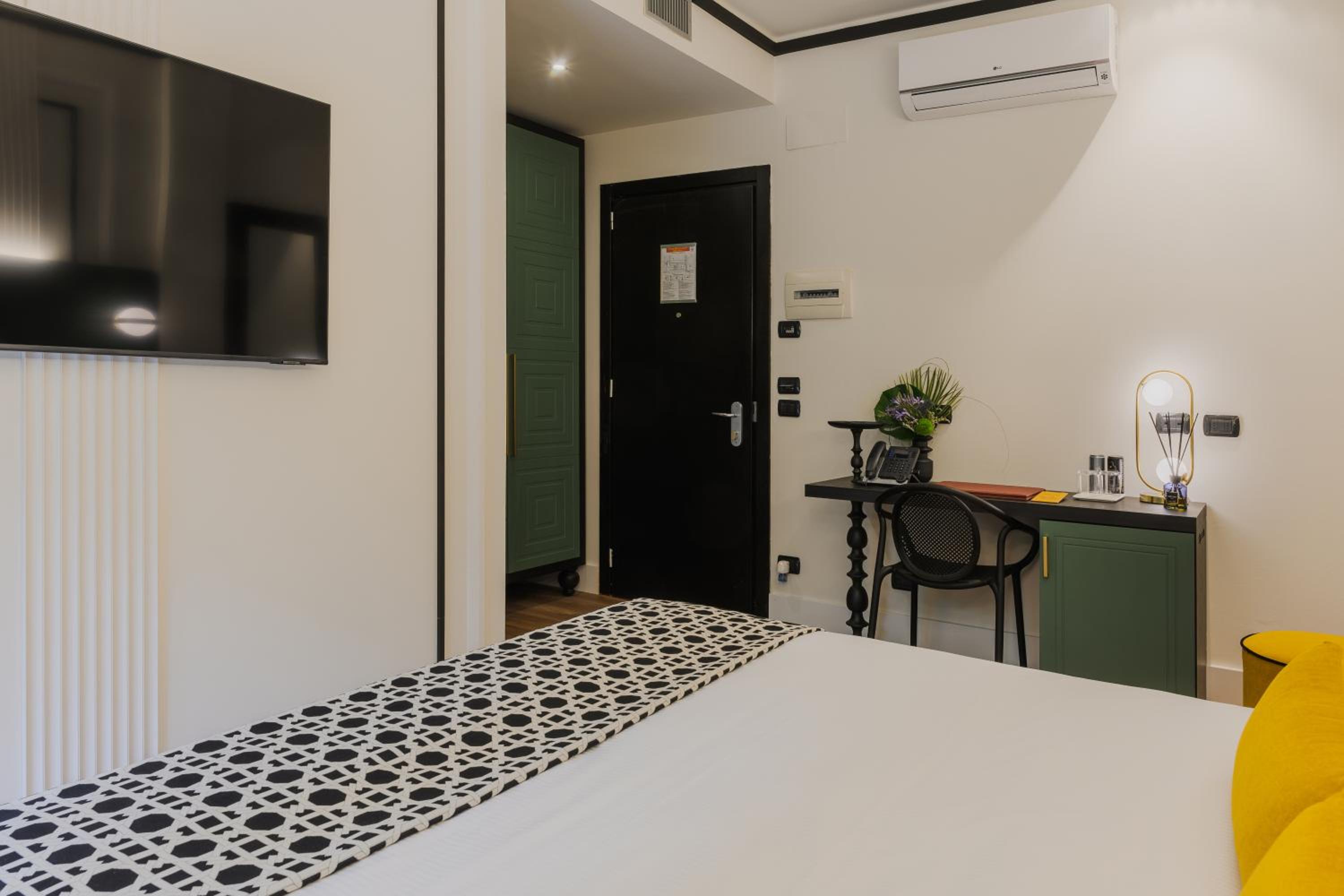 Superior Twin Room photo 2