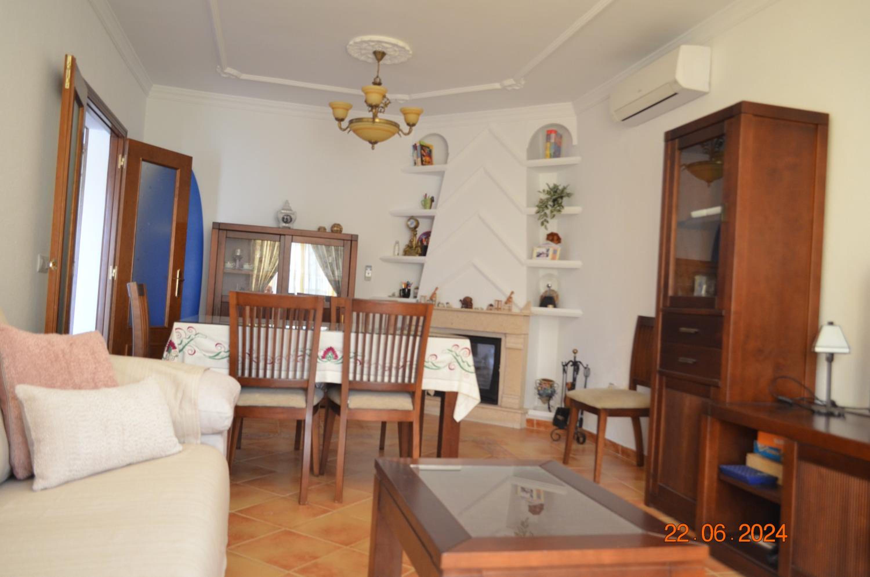 Three-Bedroom House photo 3