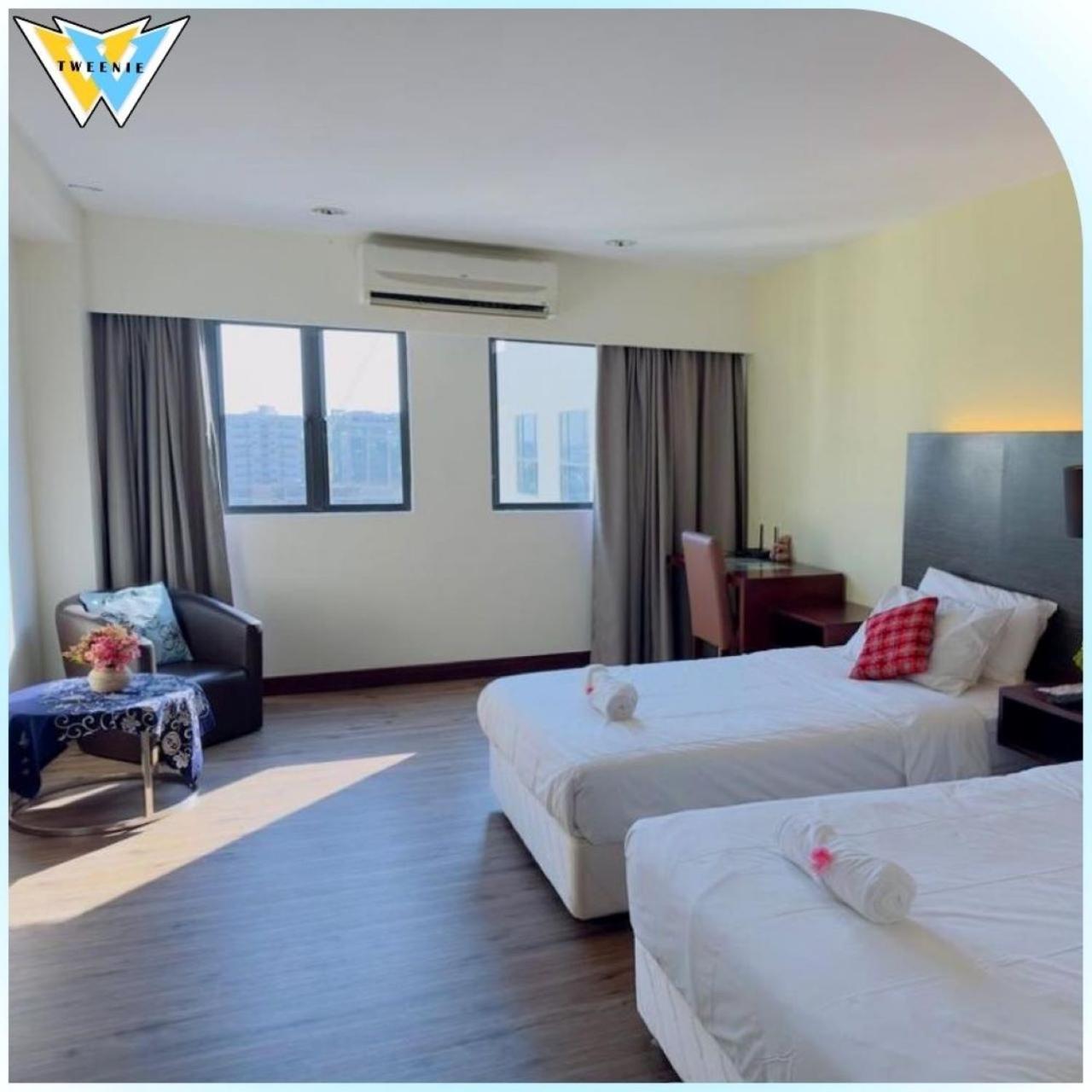Standard Suite - Photo 35