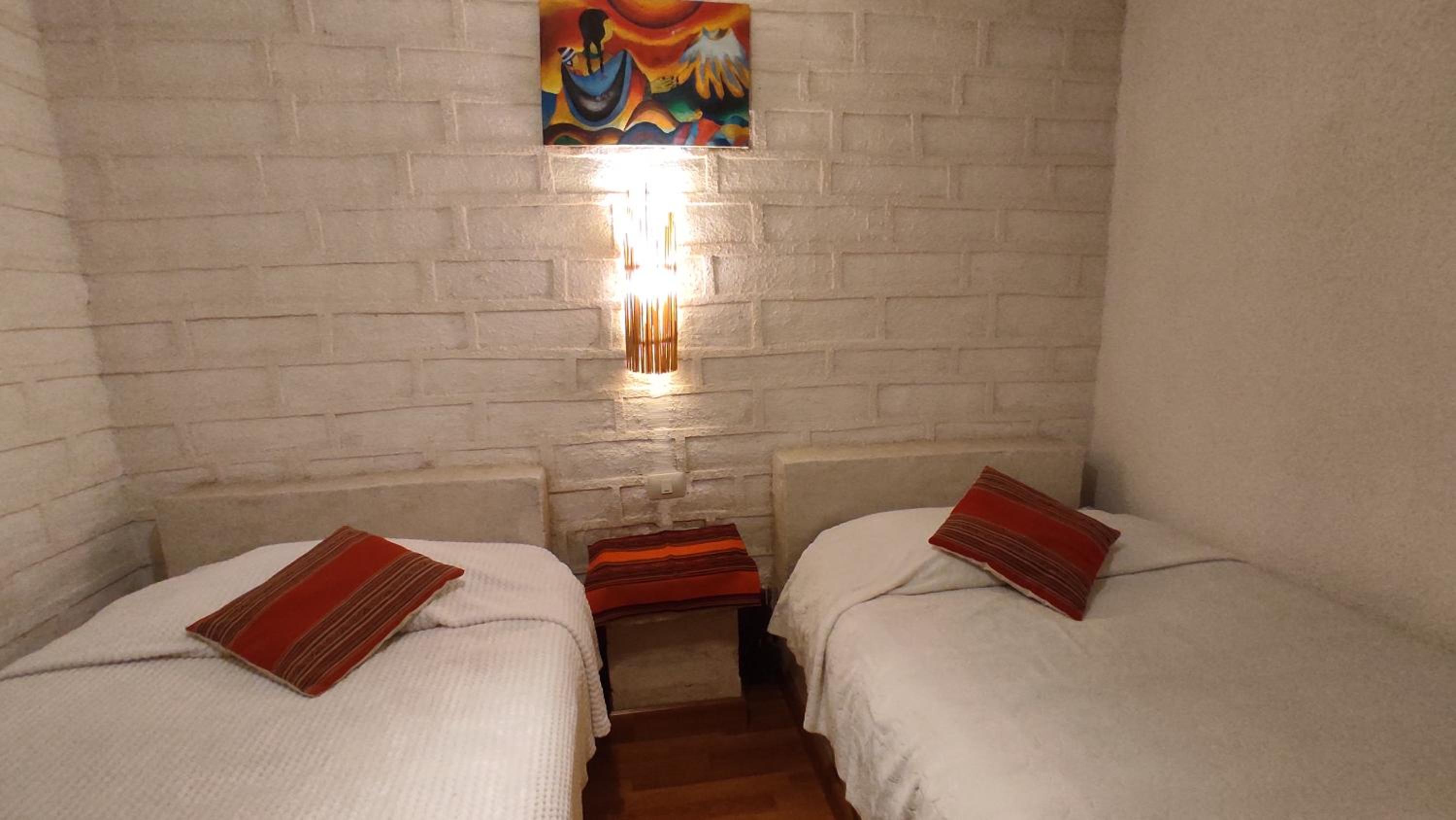 Twin Room With Private Bathroom photo 1