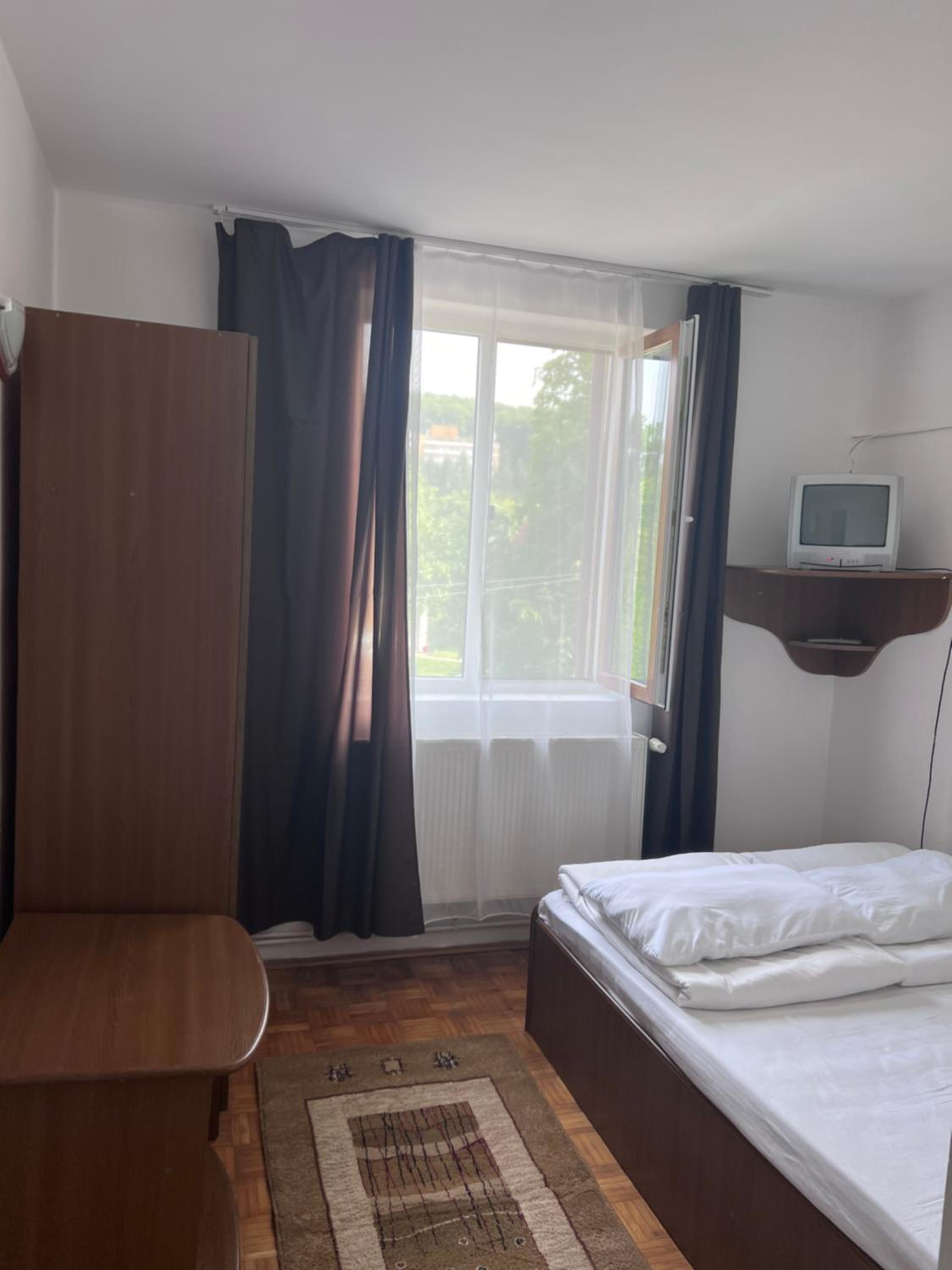 Economy Double Room photo 1