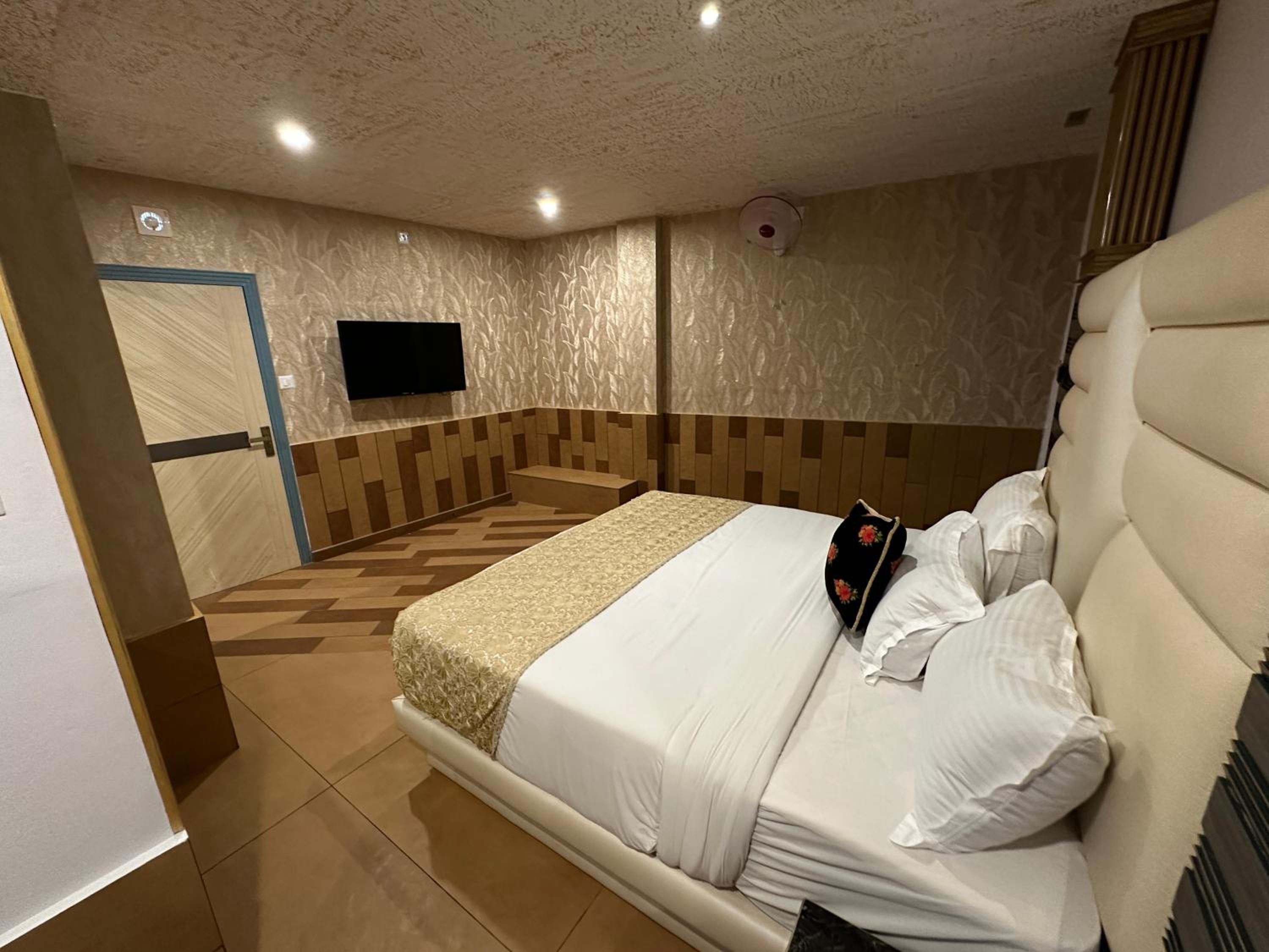 Small Double Room with Complimentary Adventure Activities and 100 Spread Breakfast