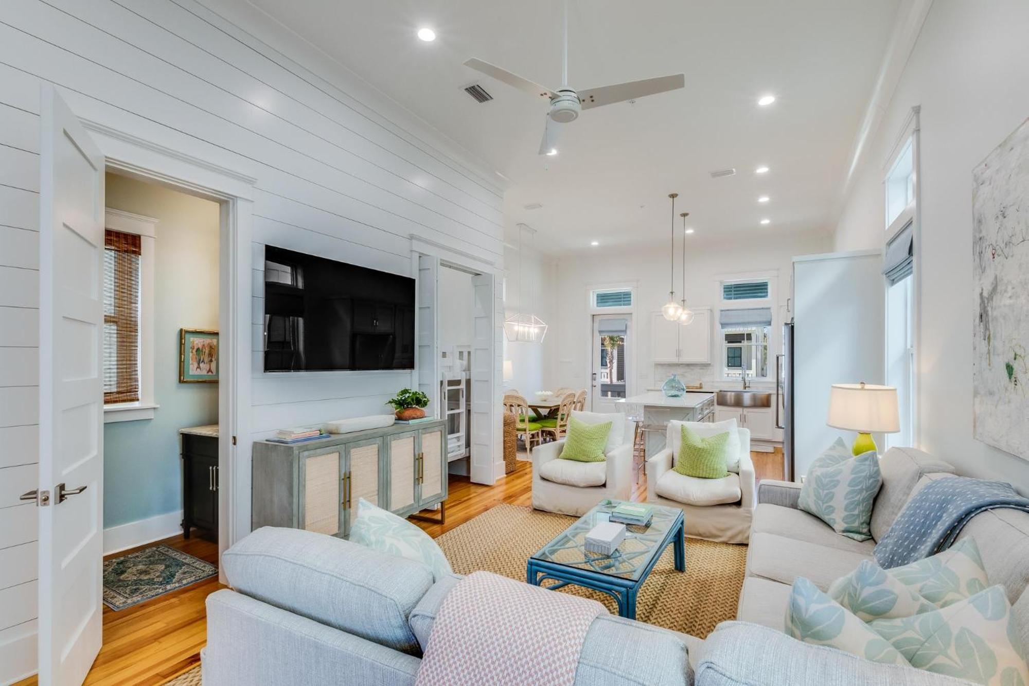 Two-Bedroom Holiday Home photo 2