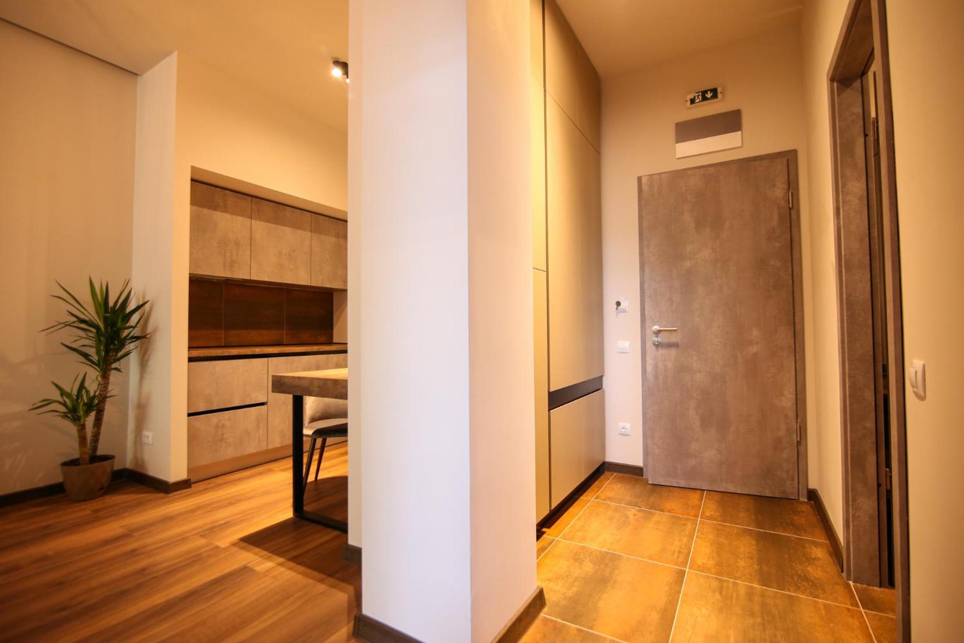 One-Bedroom Deluxe Apartment photo 3