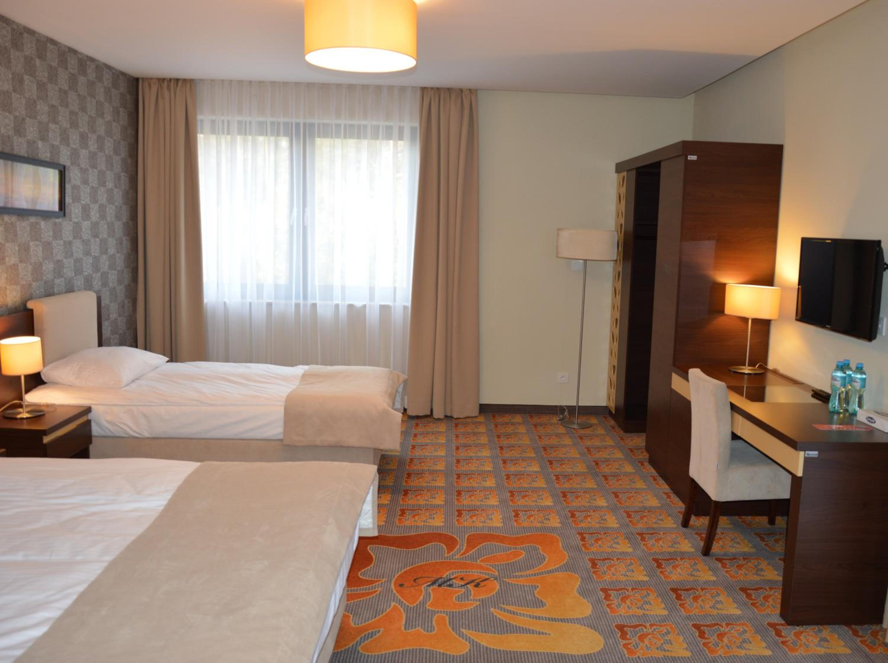 Triple Room with Private Bathroom - Photo 4