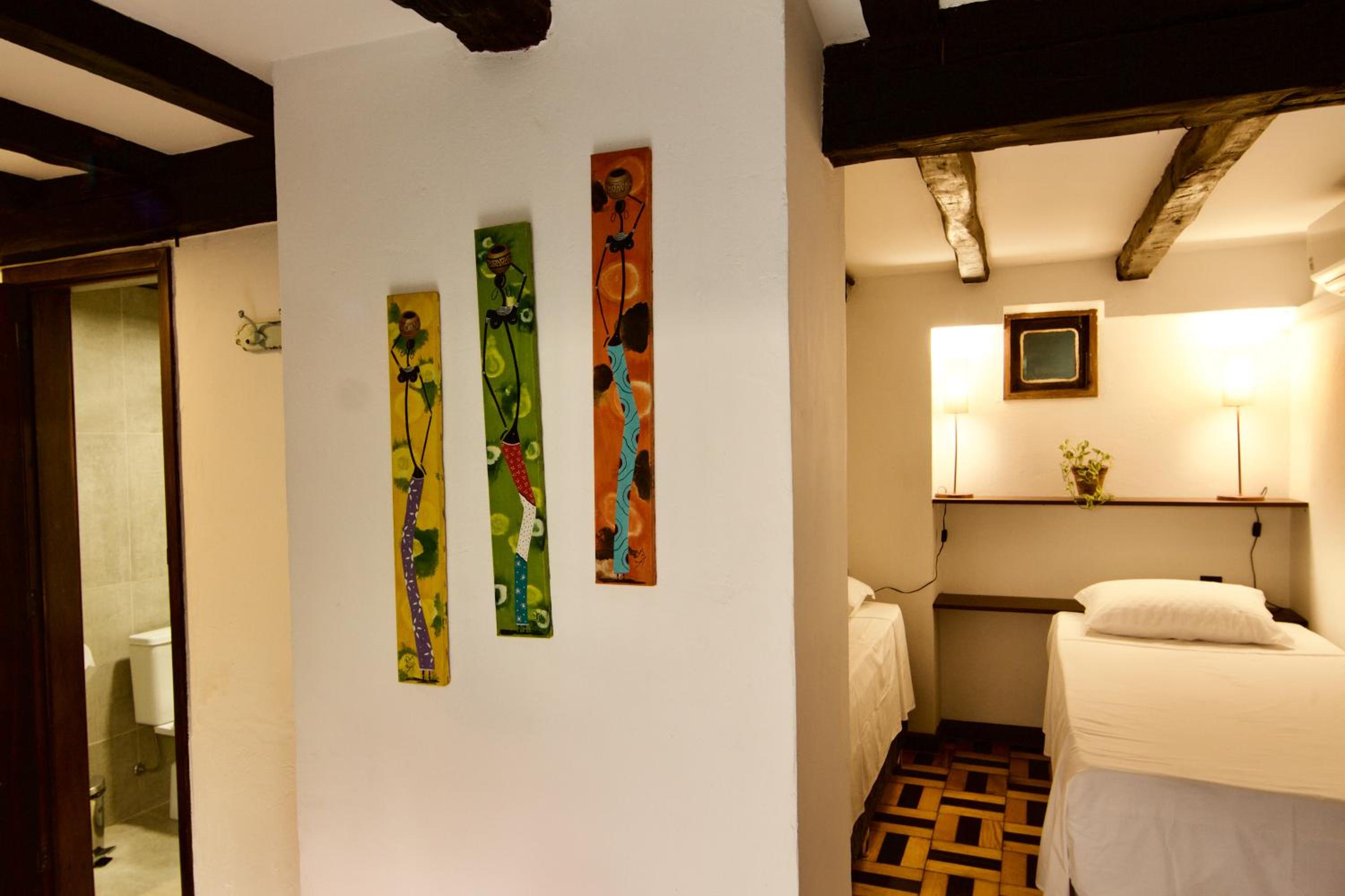 Standard Double or Twin Room photo 3