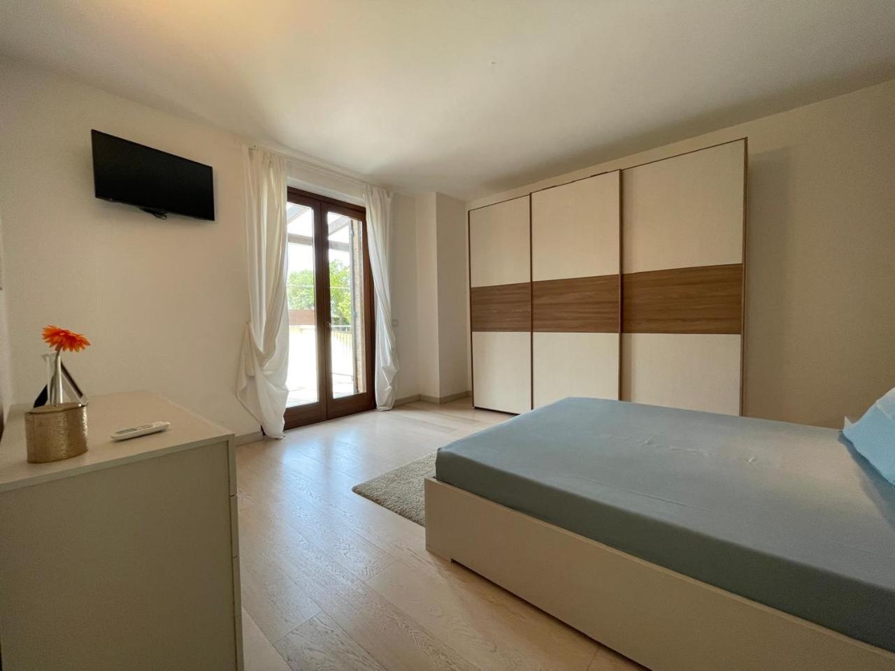 Villa with Sea View photo 1