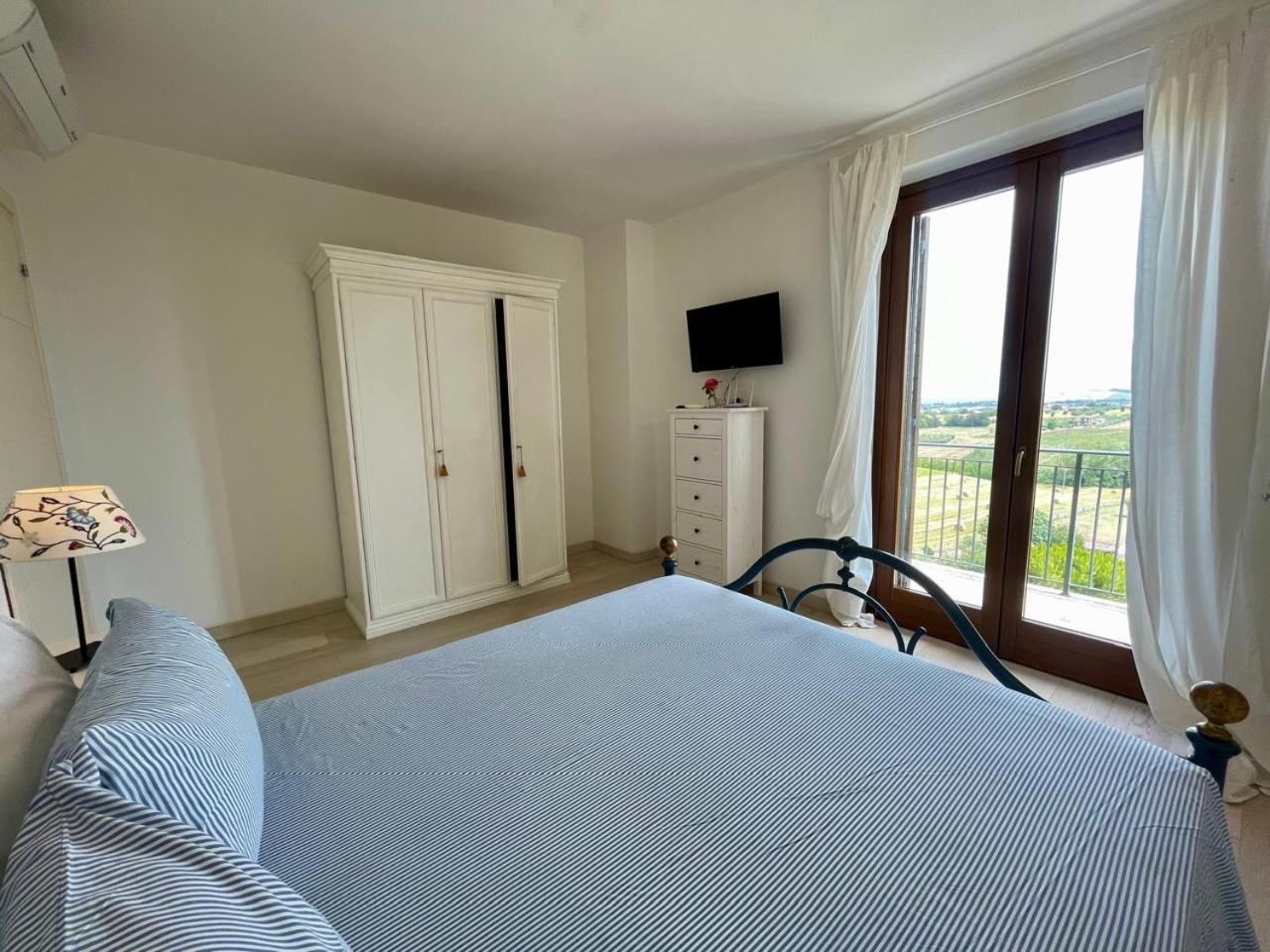 Villa with Sea View photo 3