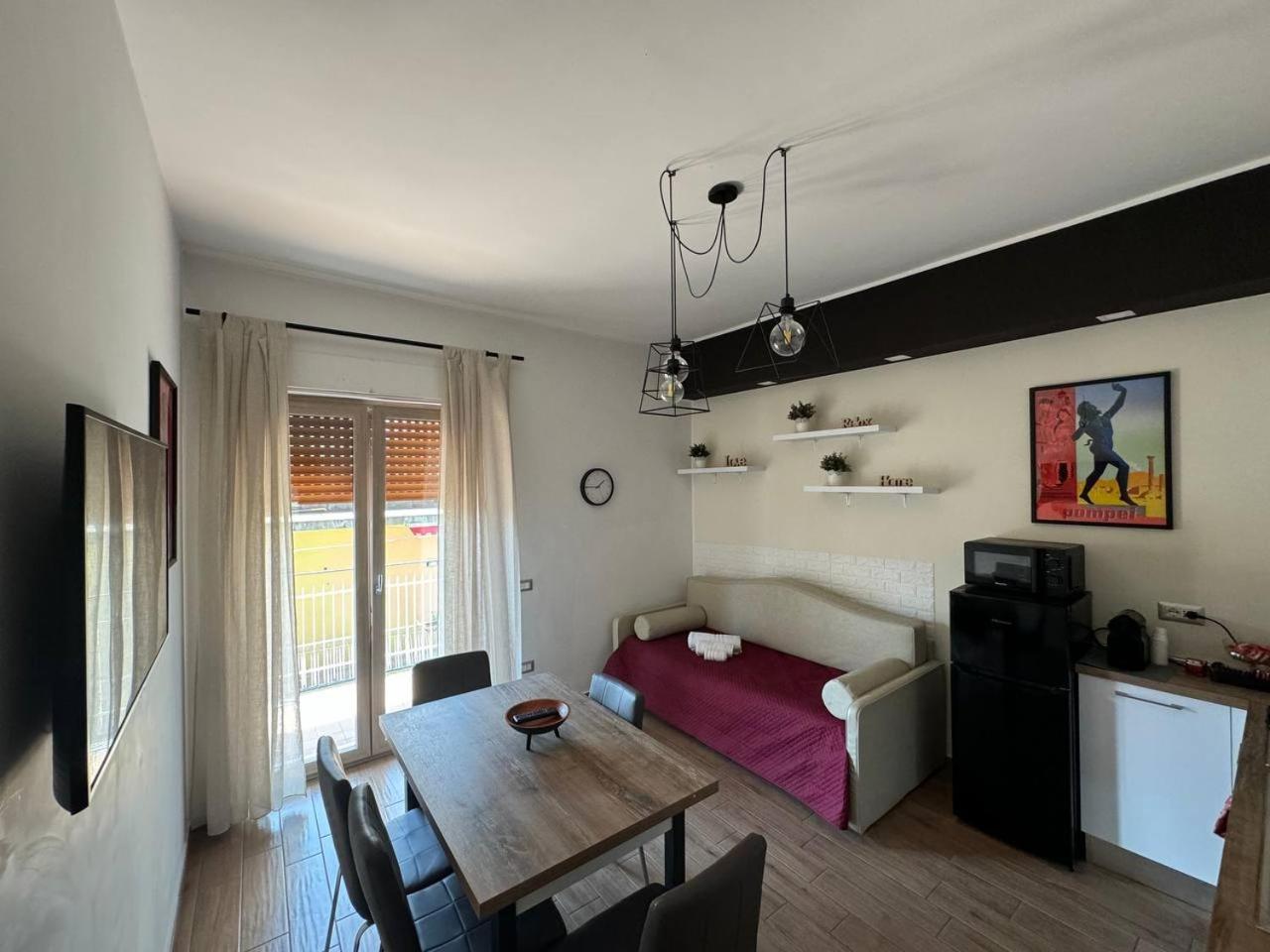 One-Bedroom Apartment - Photo 10
