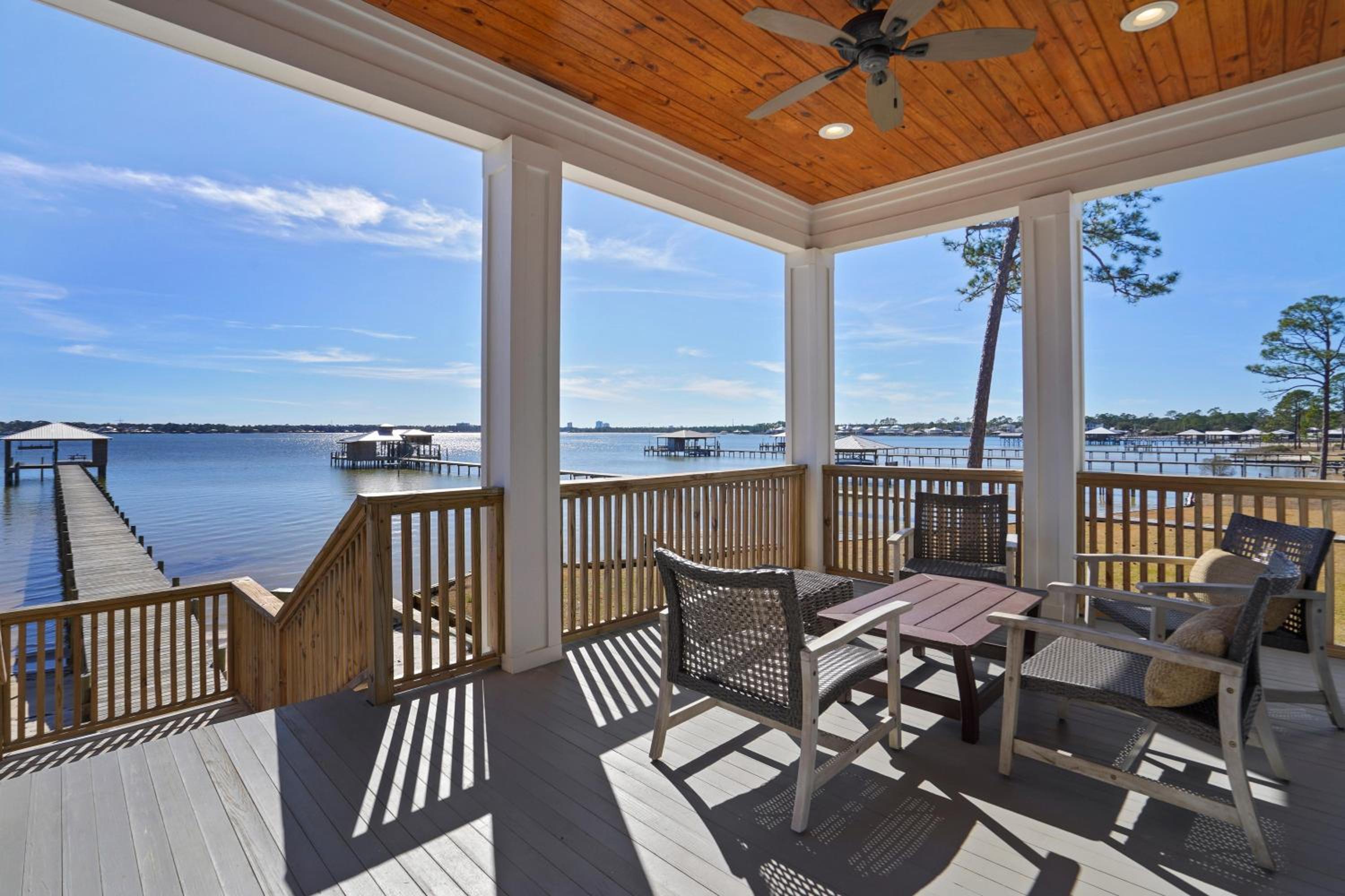 Three-Bedroom Vacation Home  photo 2