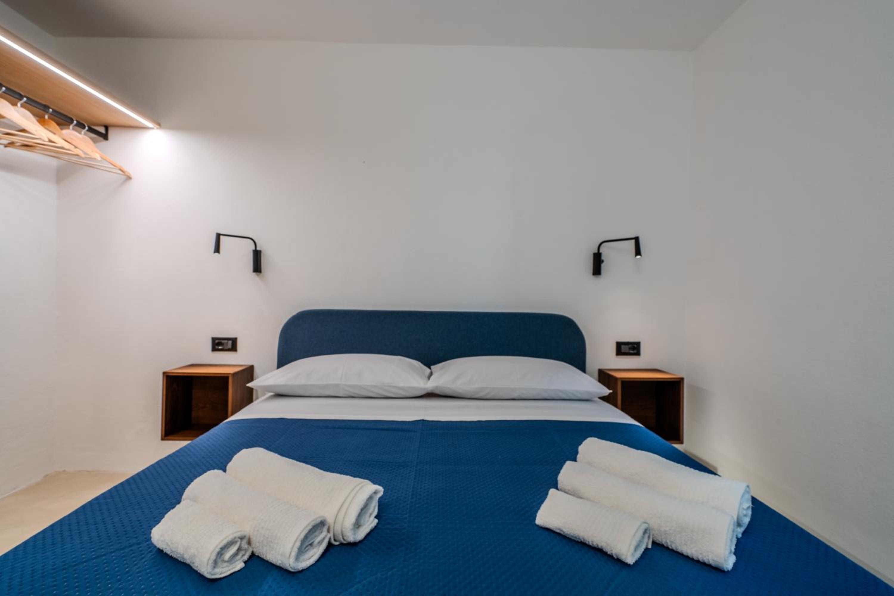 One-Bedroom House photo 1
