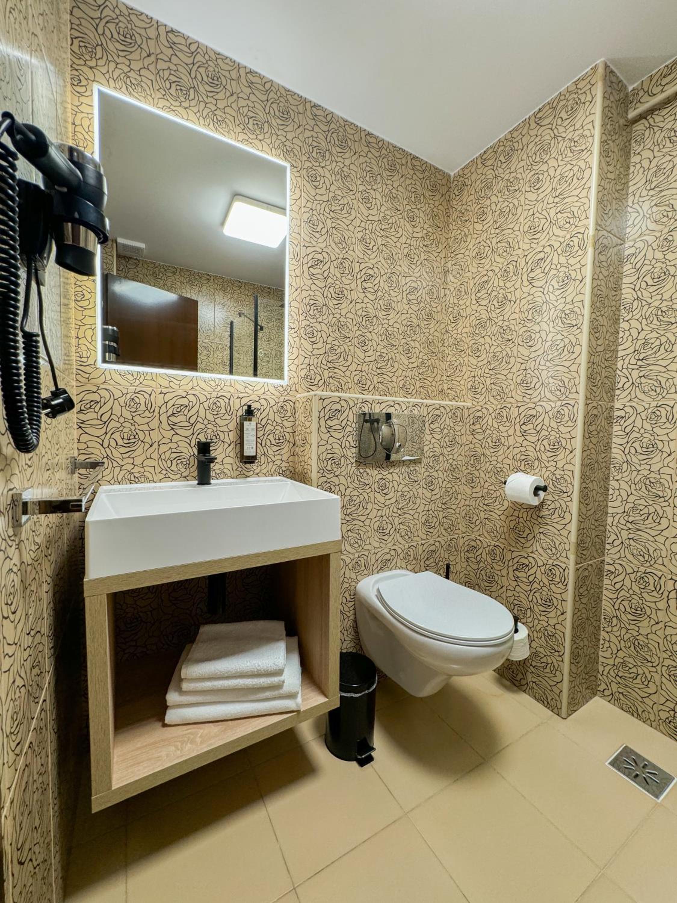 Superior Twin Room photo 3