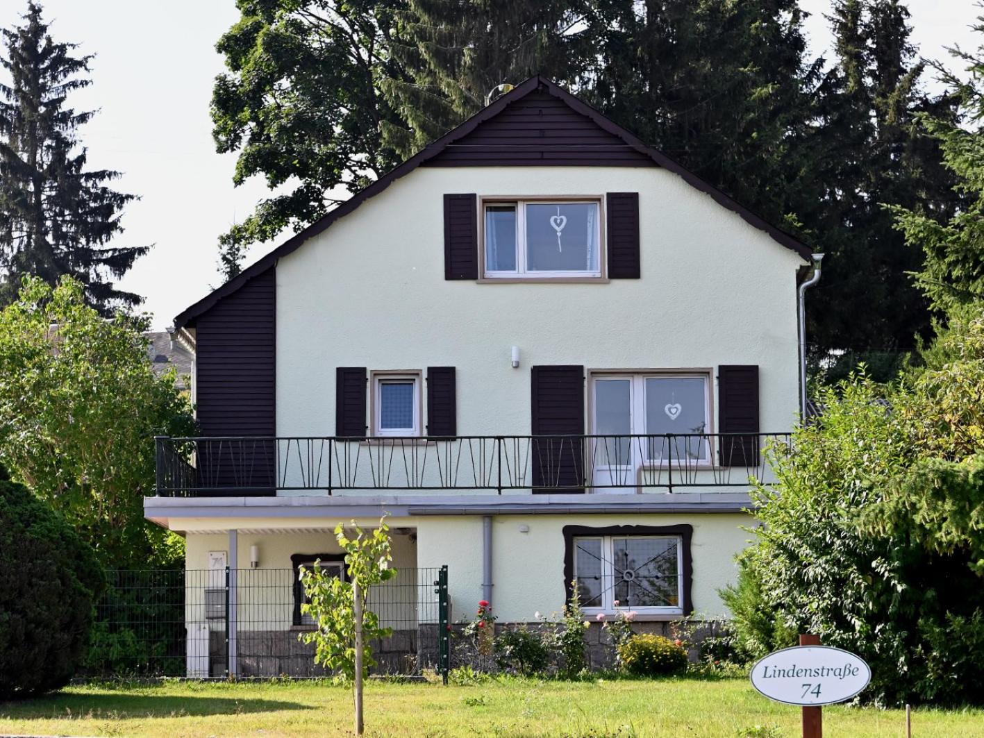 Two-Bedroom House photo 3