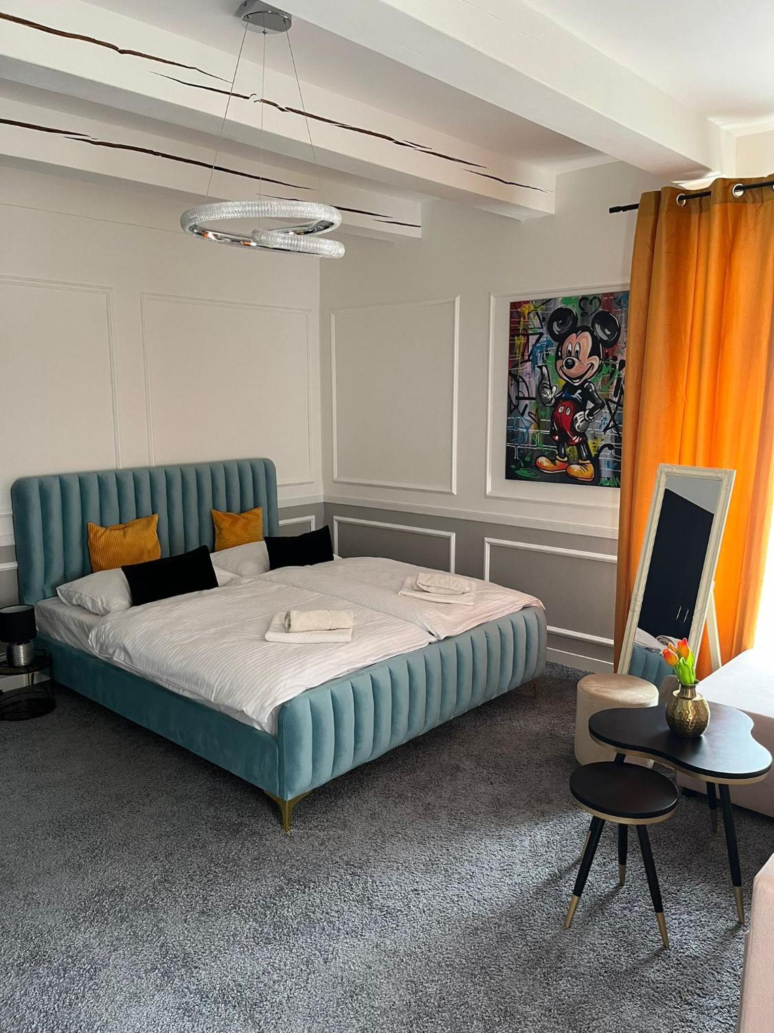Double Room with Extra Bed photo 2