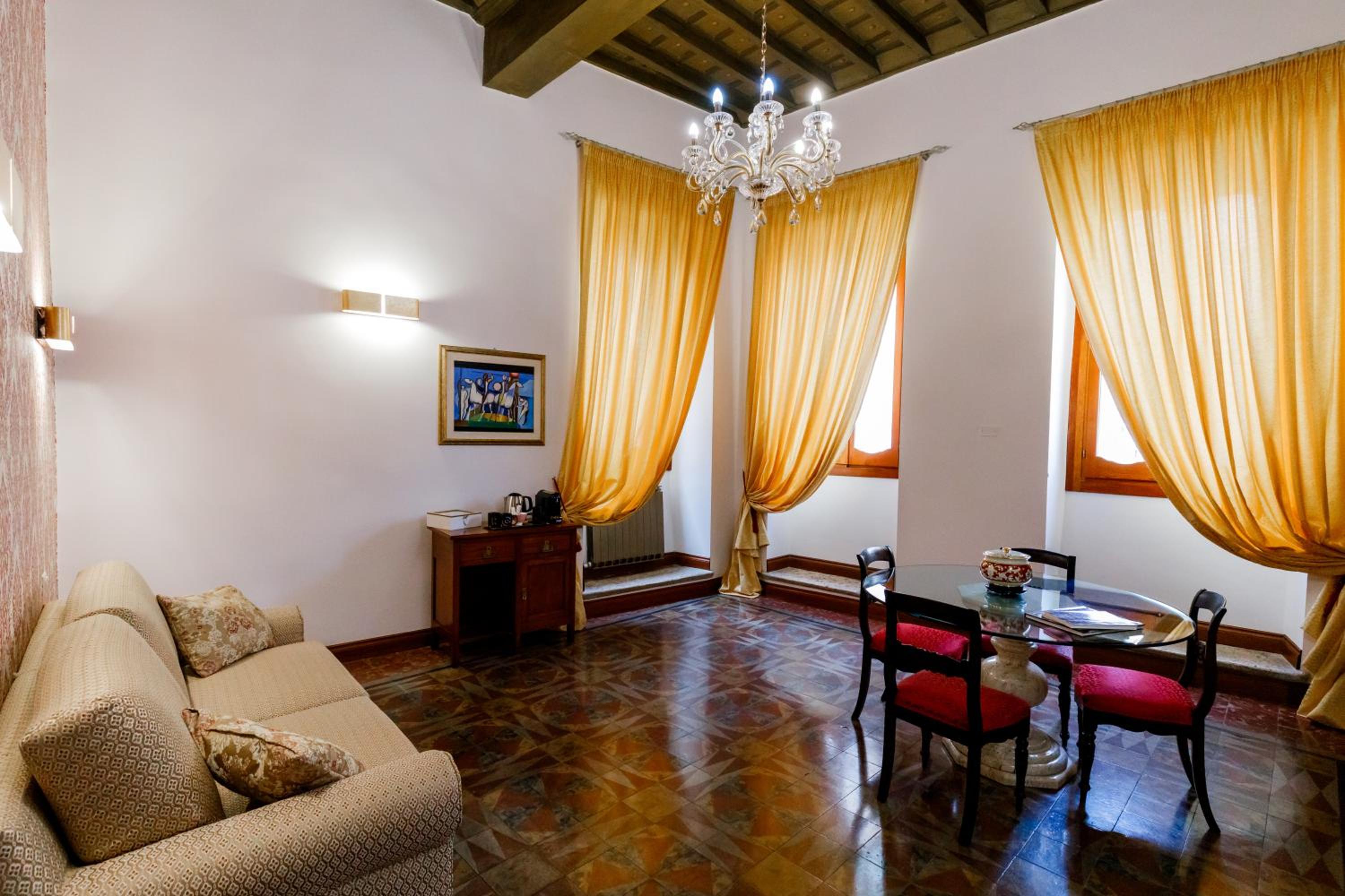 Two-Bedroom Suite - Photo 3