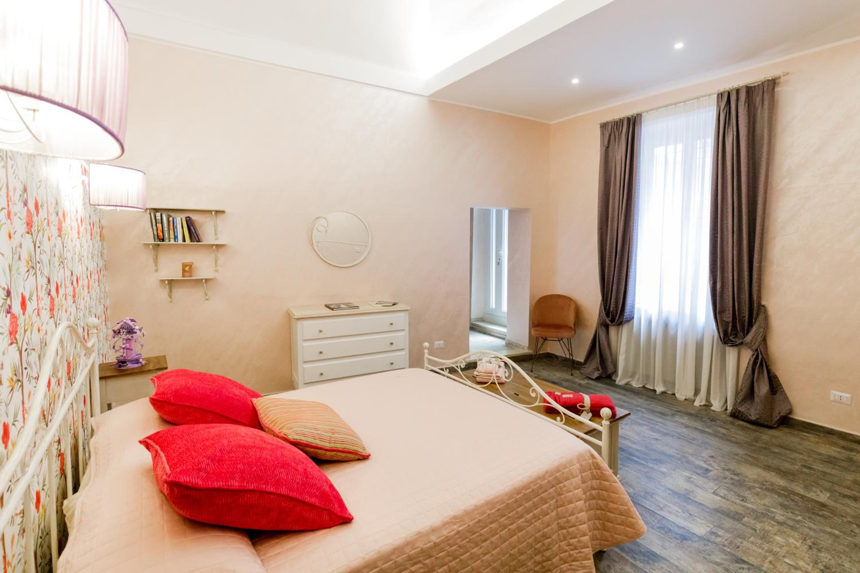 Deluxe Suite with Spa Bath