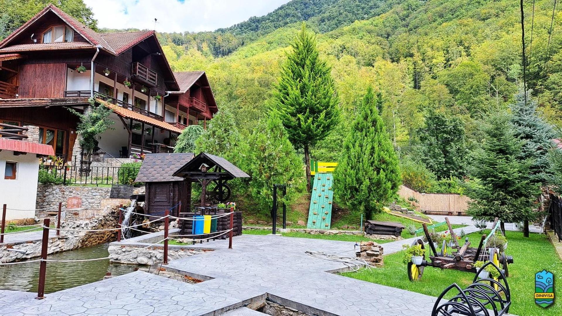Double Room with Mountain View - Photo 8