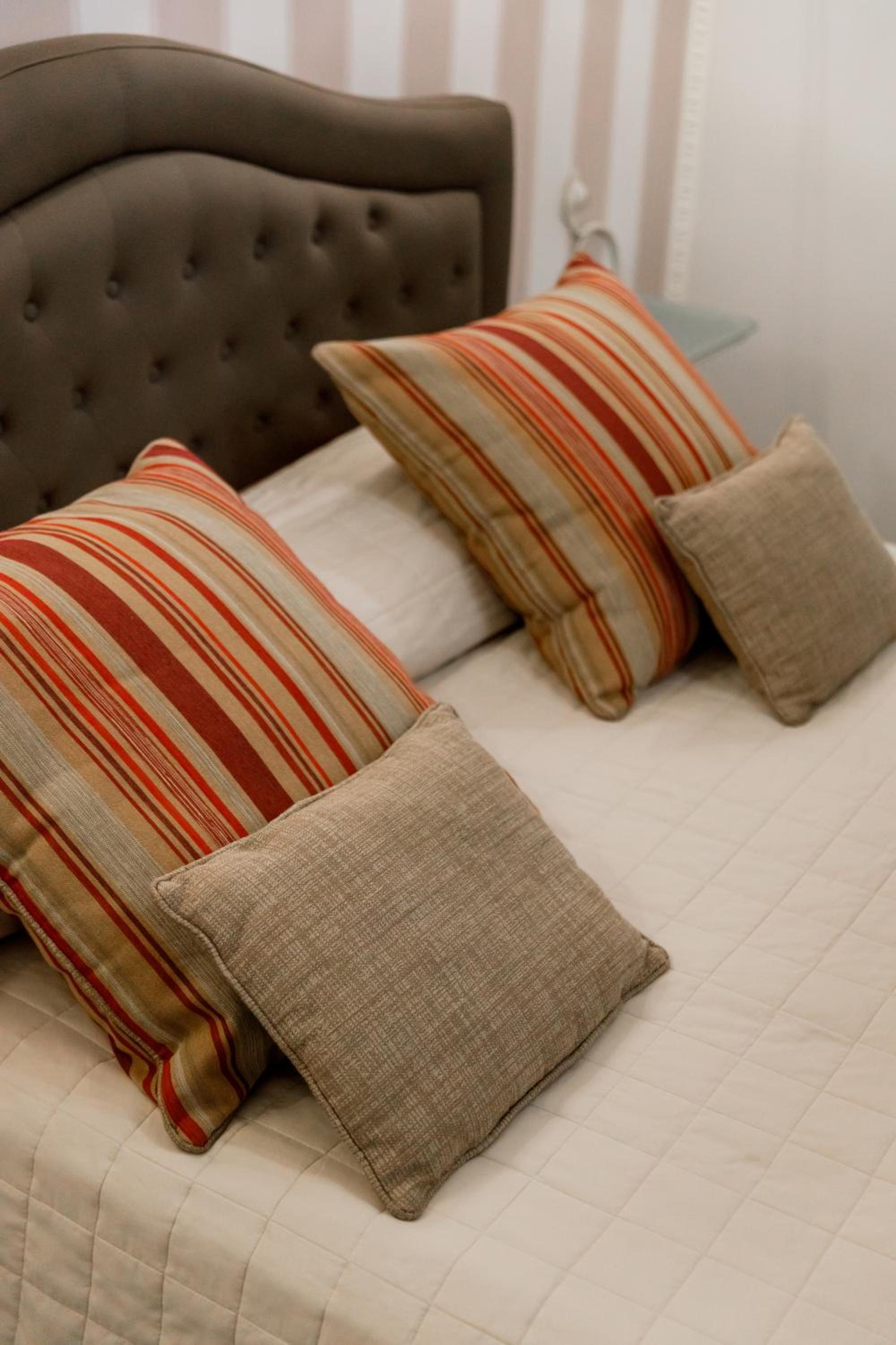 Standard Double Room - Photo 21
