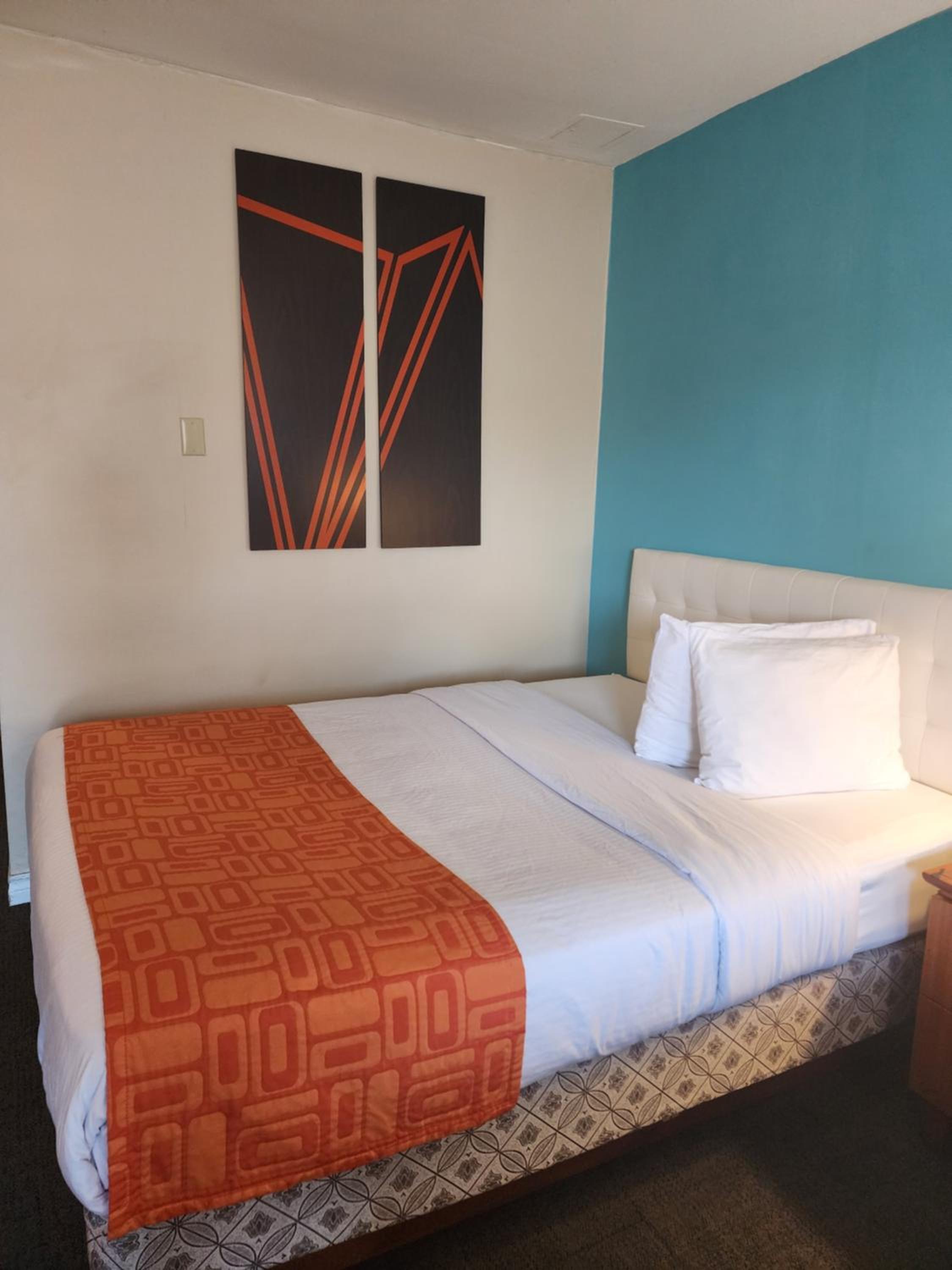 Double Room - Non-Smoking  - Photo 1