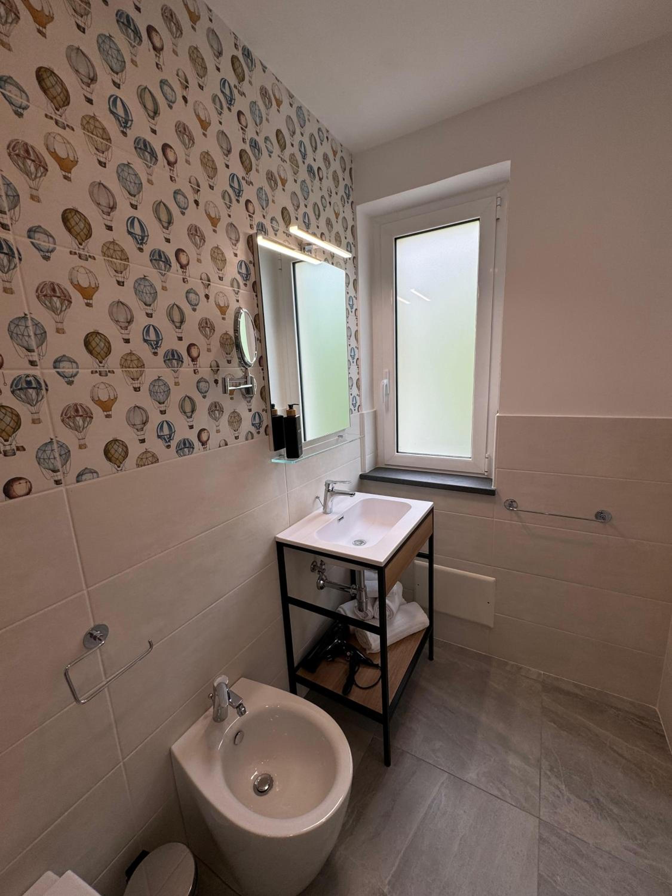 Double Room with Balcony (2 Adults + 1 Child) photo 2