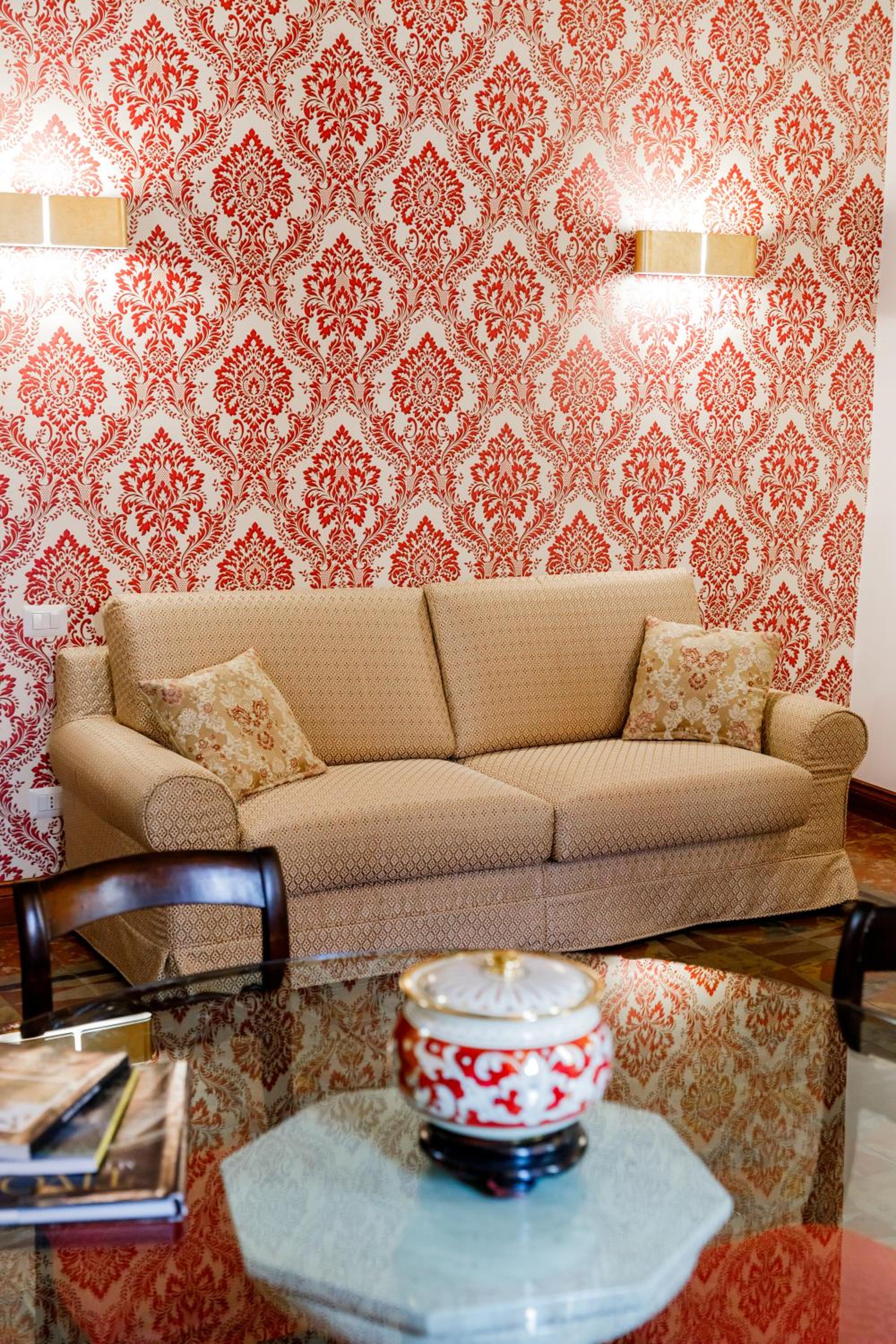 Two-Bedroom Suite - Photo 2