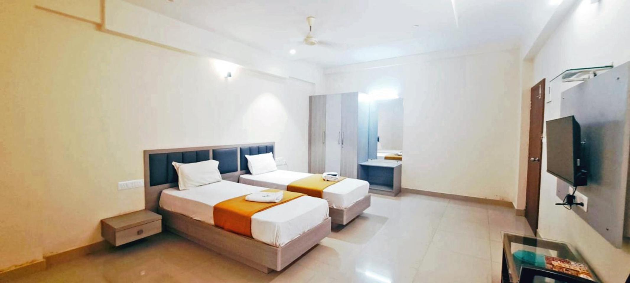 Deluxe Double Room - Photo 24