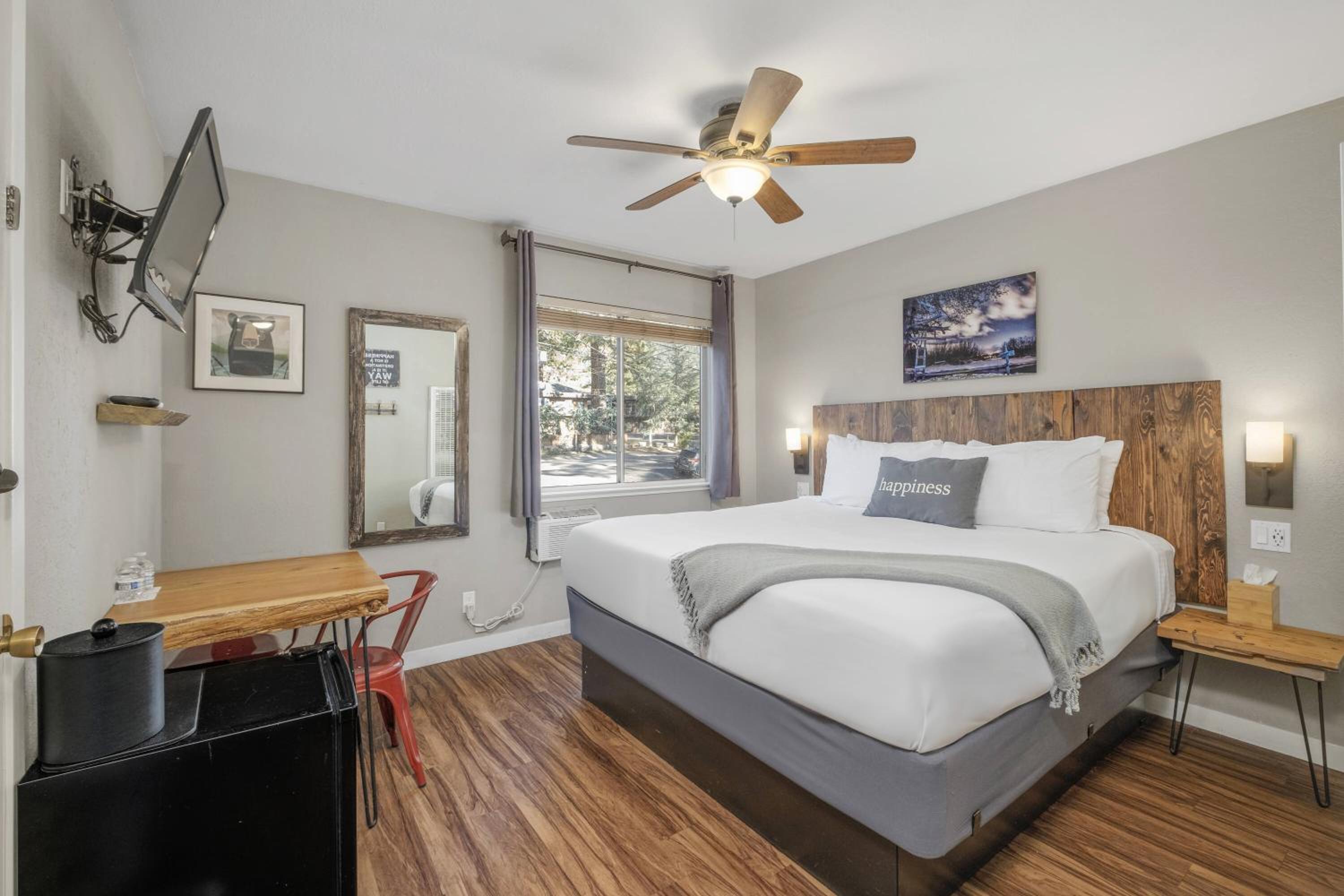 Standard King Room