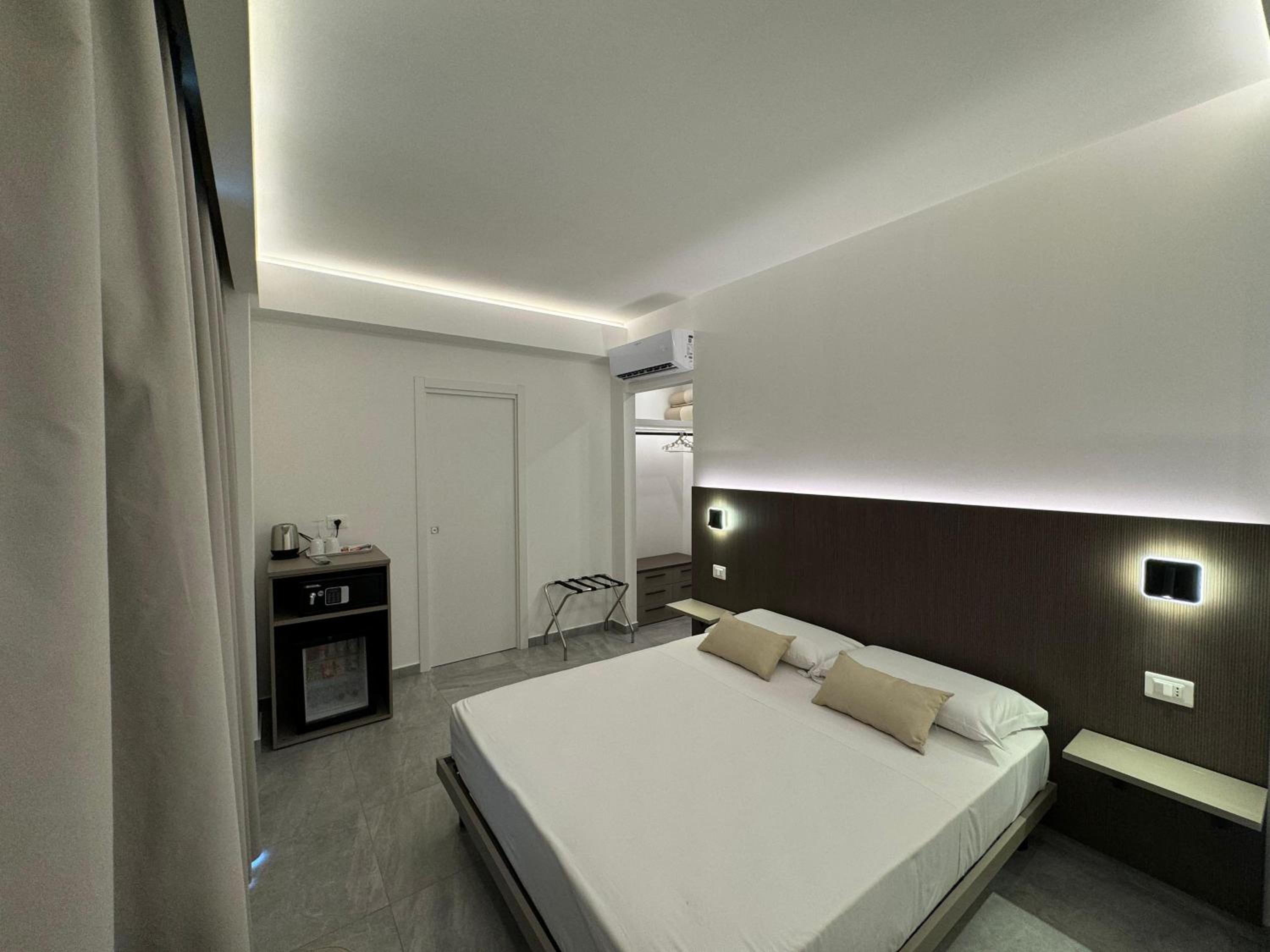 Triple Room with Sea View photo 2