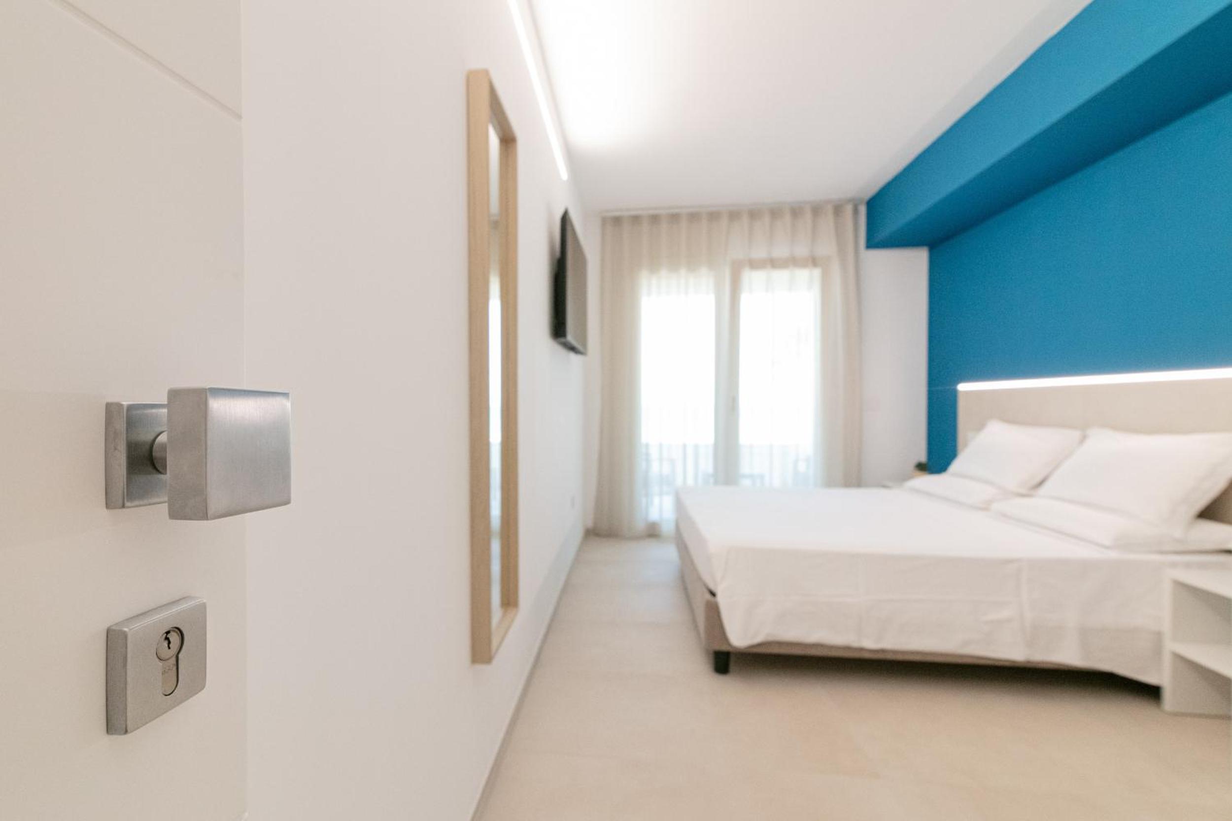 Double Room - Photo 3