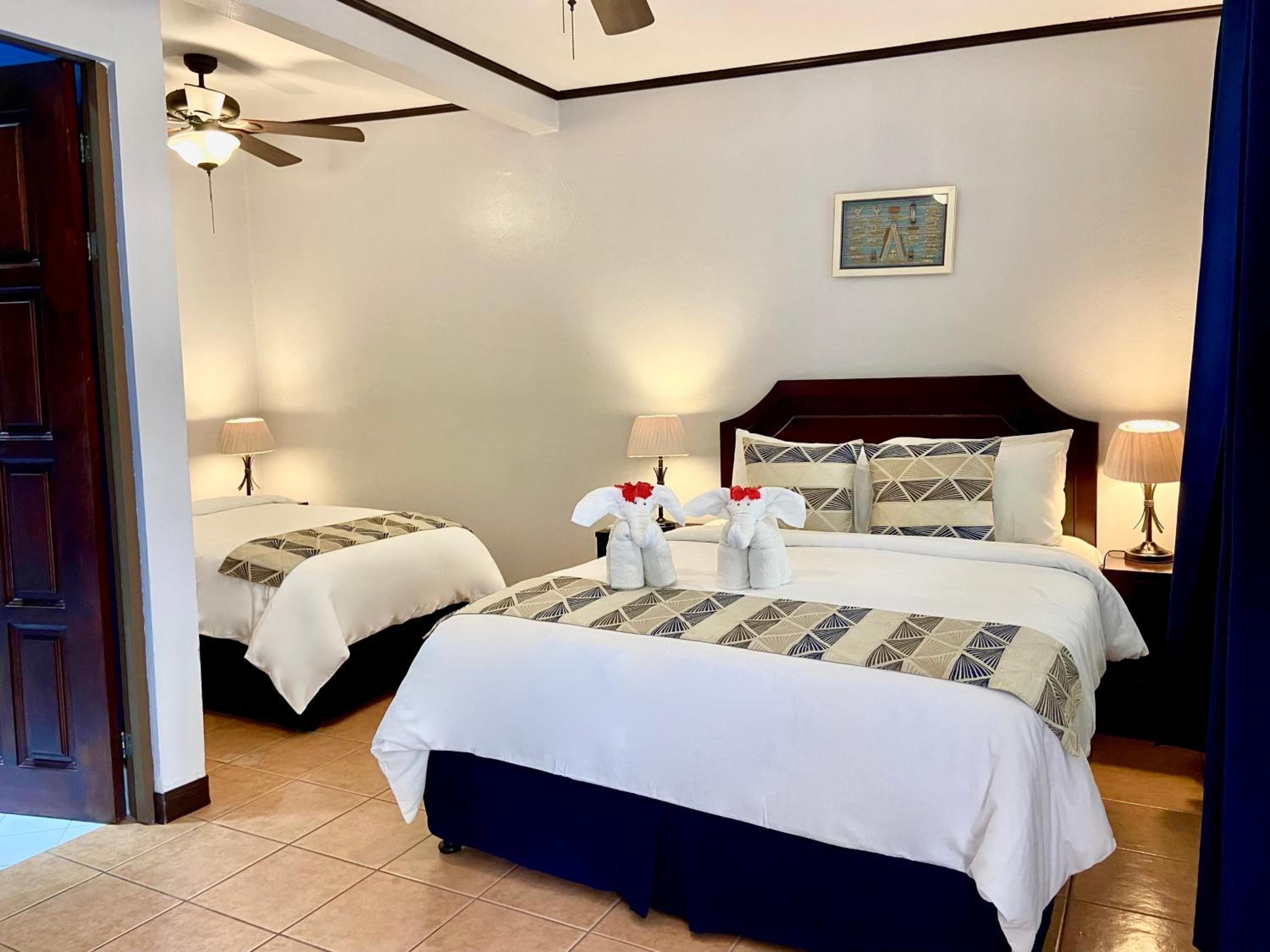 Standard Triple Room with Garden View photo 2