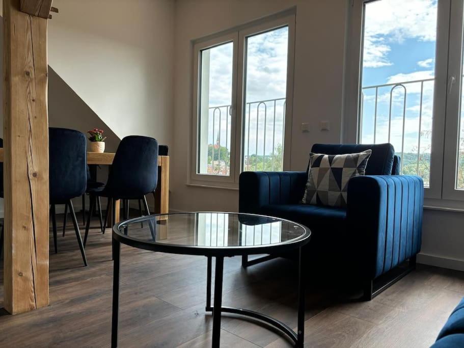 Three-Bedroom Apartment photo 1