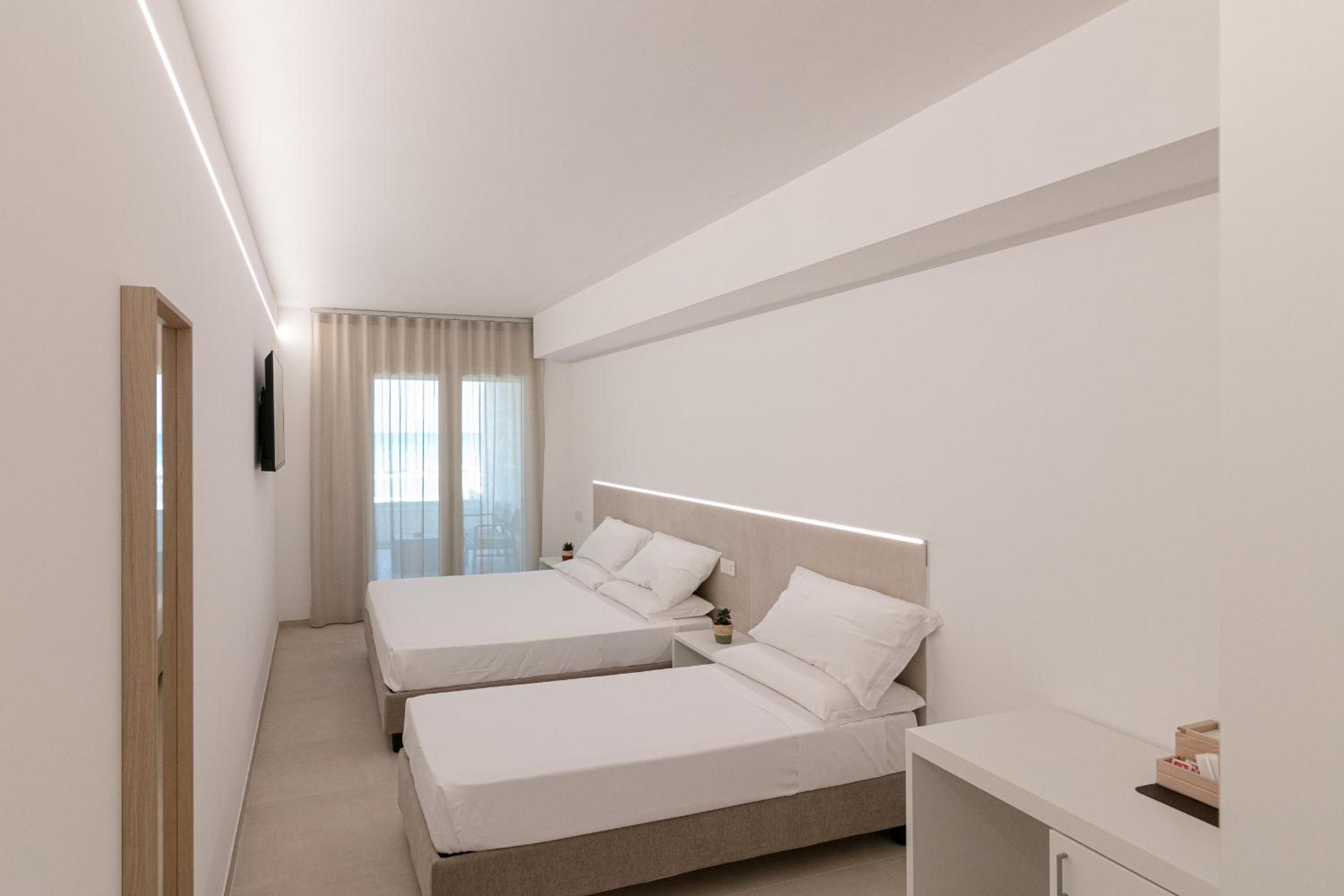 Triple Room - Photo 7
