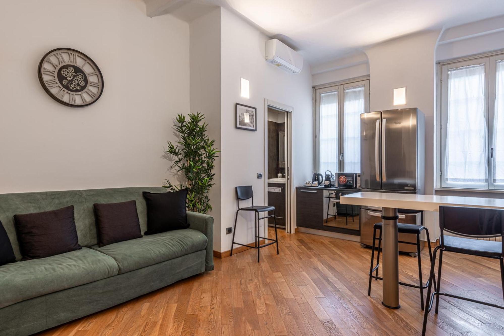 One-Bedroom Apartment