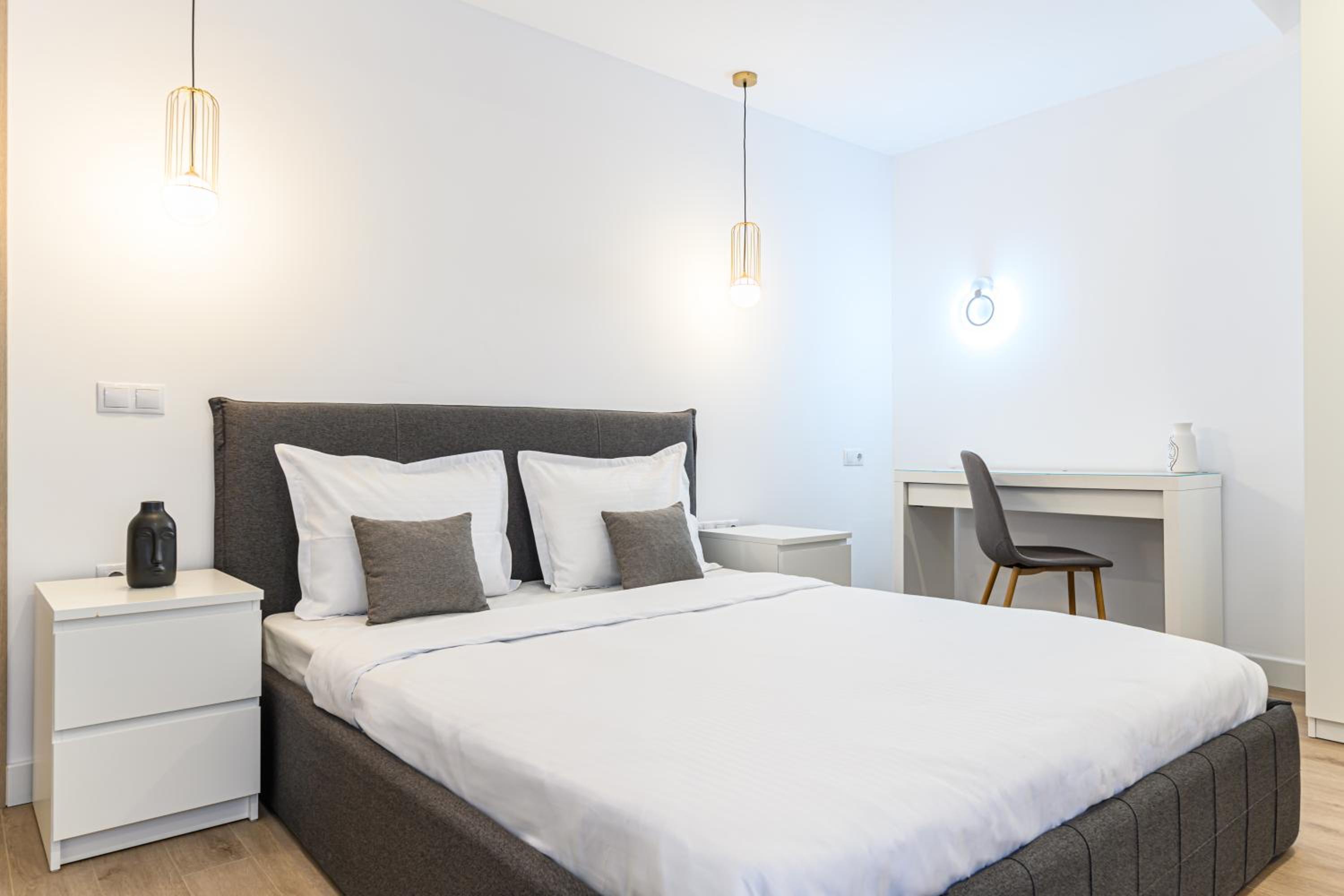 Two-Bedroom Apartment - Photo 3