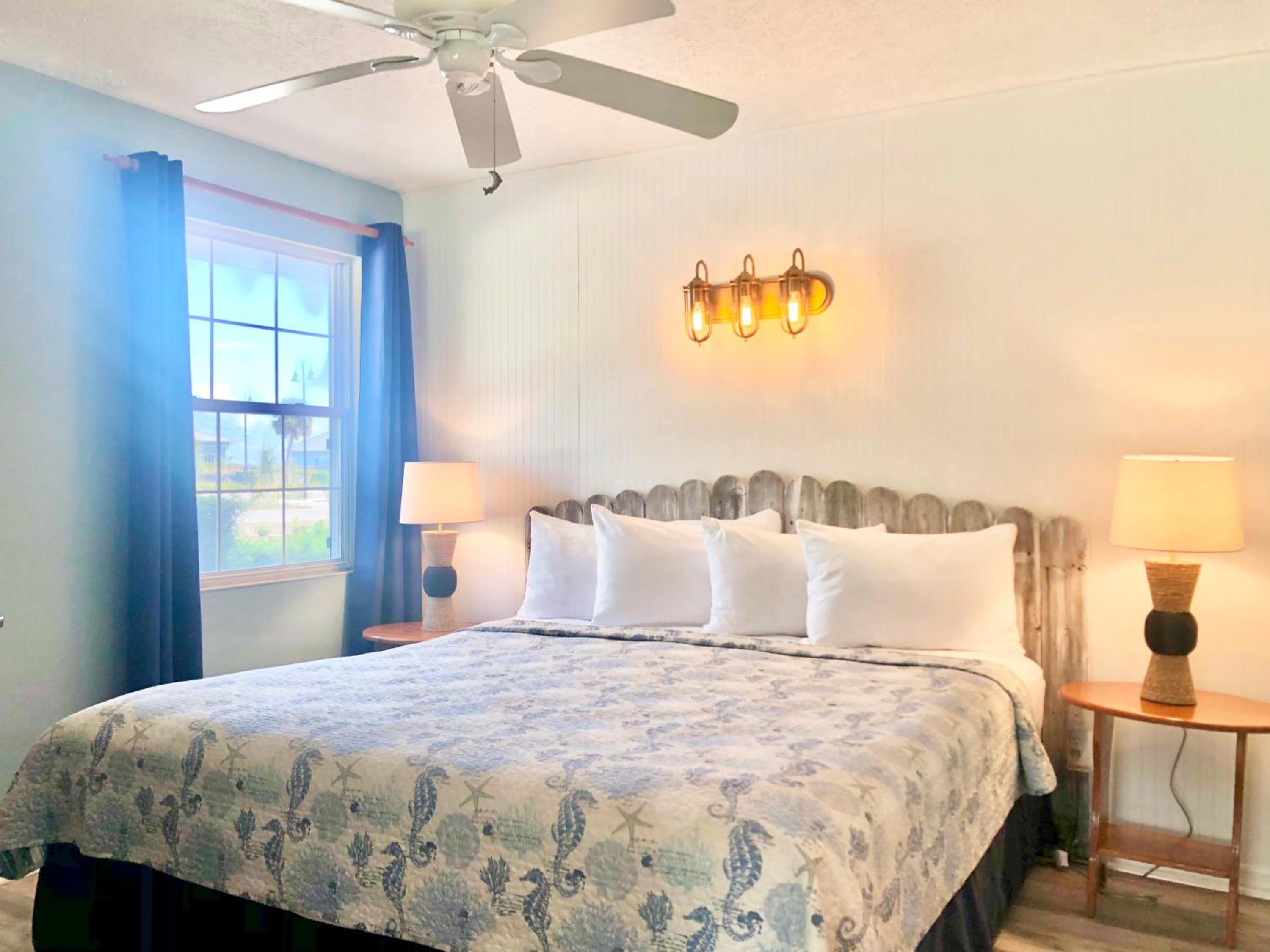 Deluxe King Suite