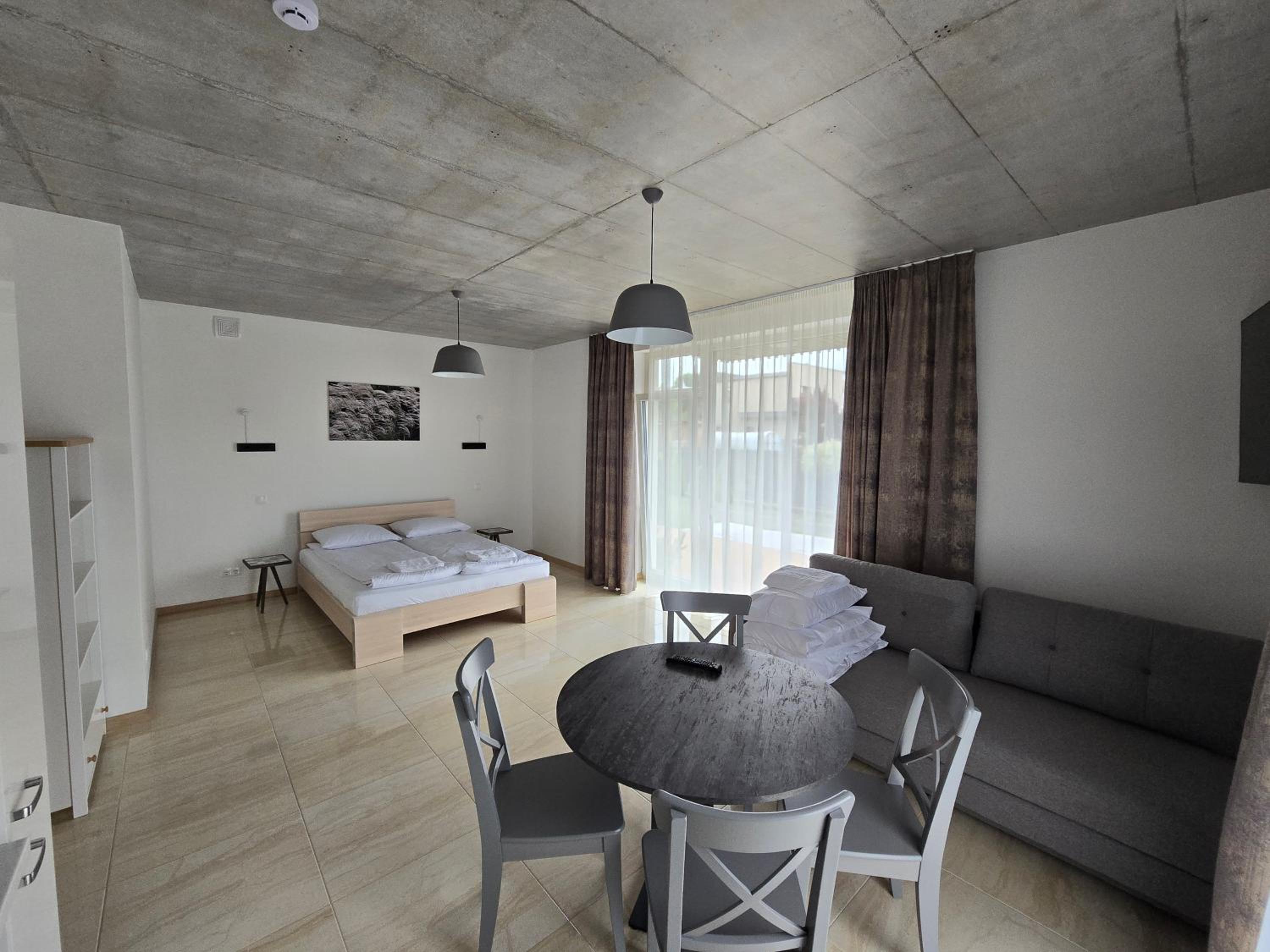 Apartment with Terrace photo 3