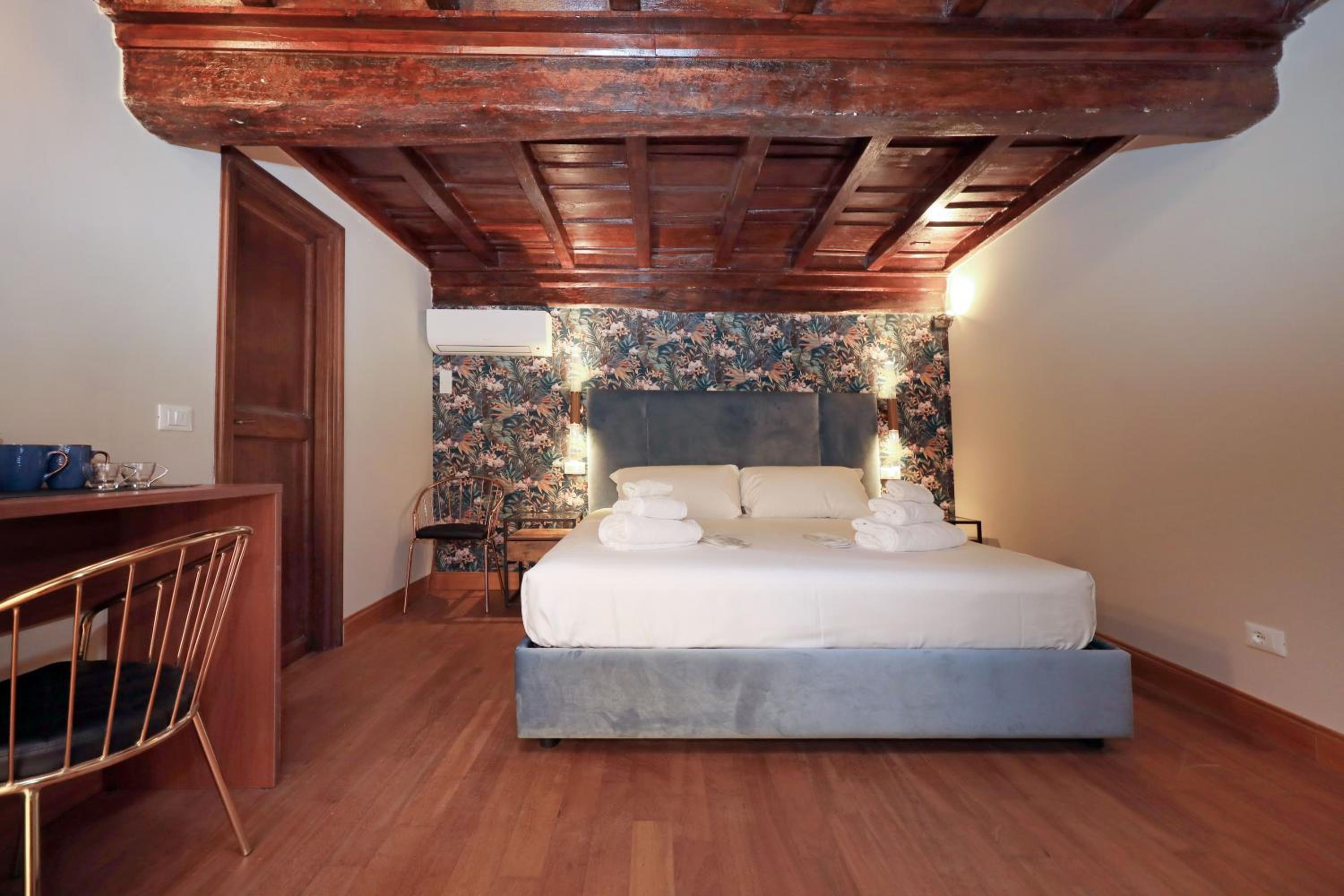 Deluxe Double Room photo 3
