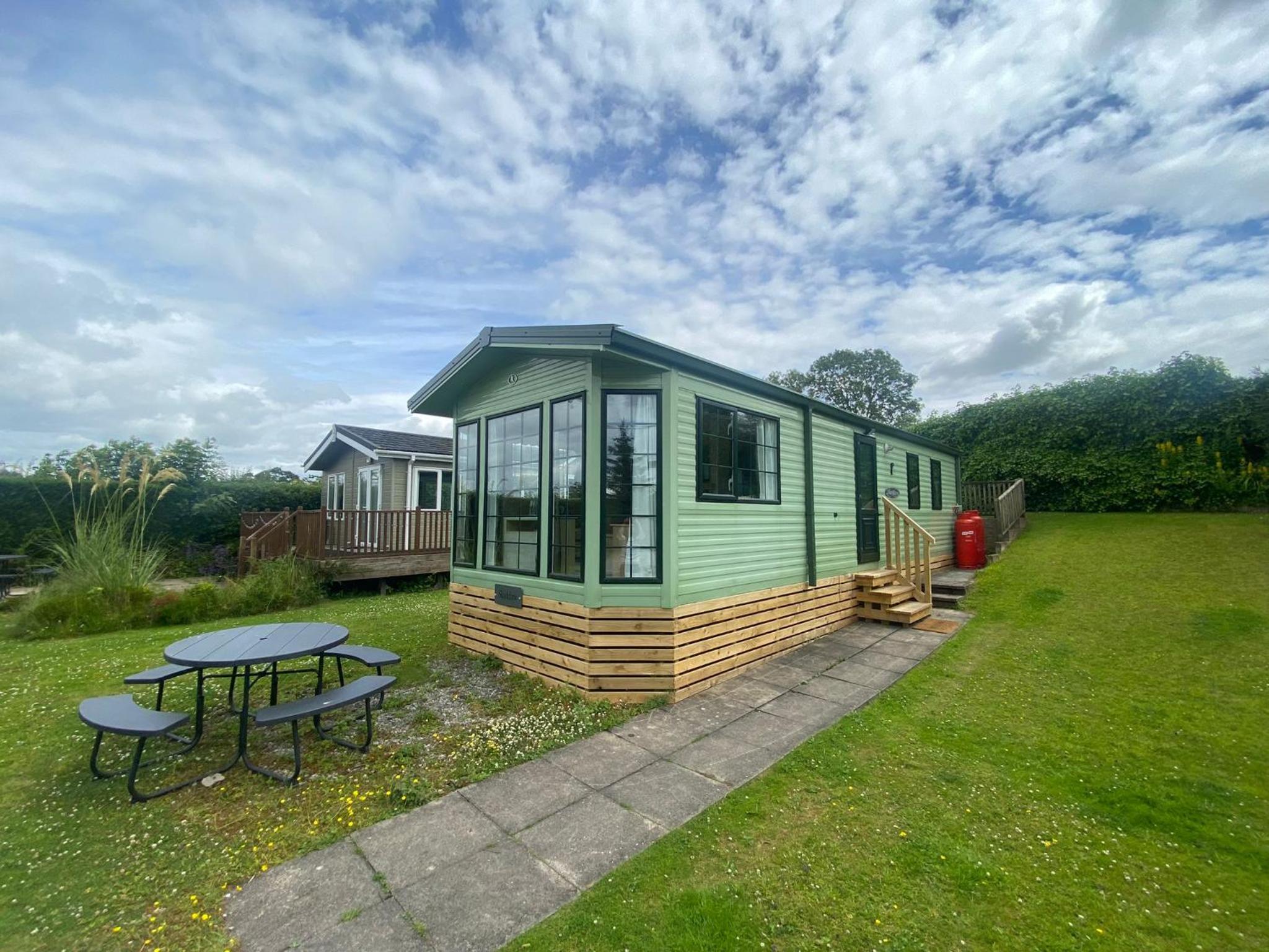 Two-Bedroom House photo 2