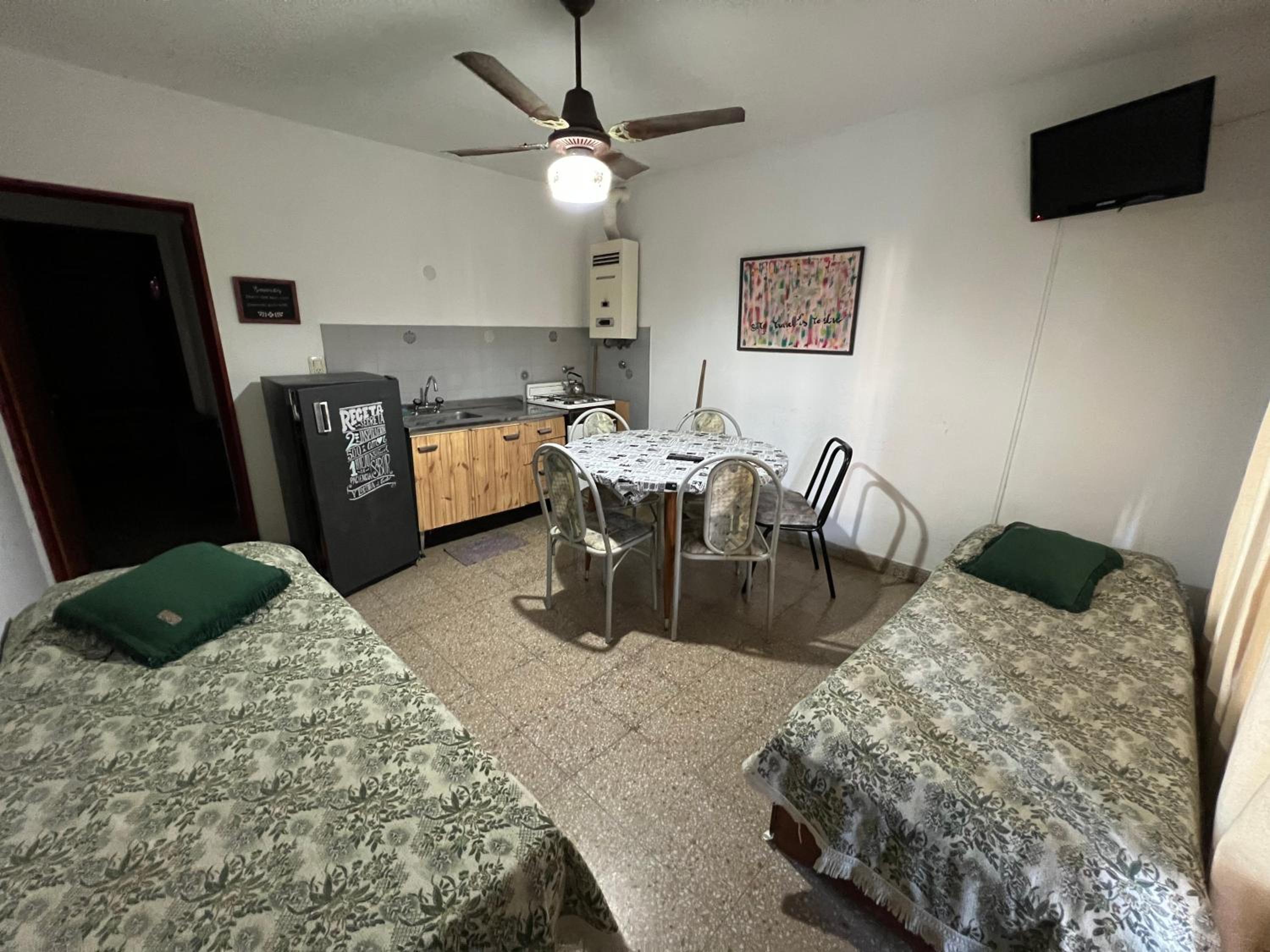 One-Bedroom Apartment with Balcony and Mountain View   photo 1