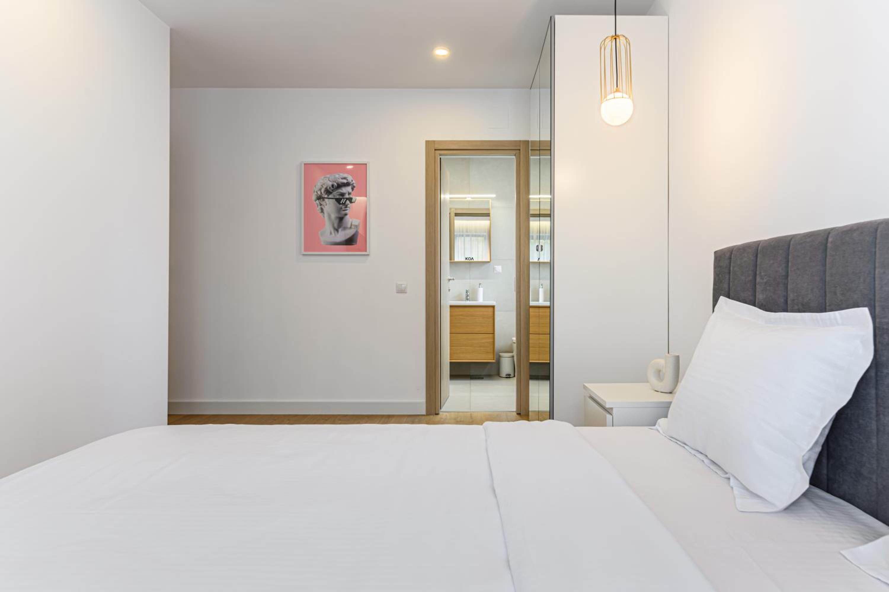 Three-Bedroom Apartment - Photo 27