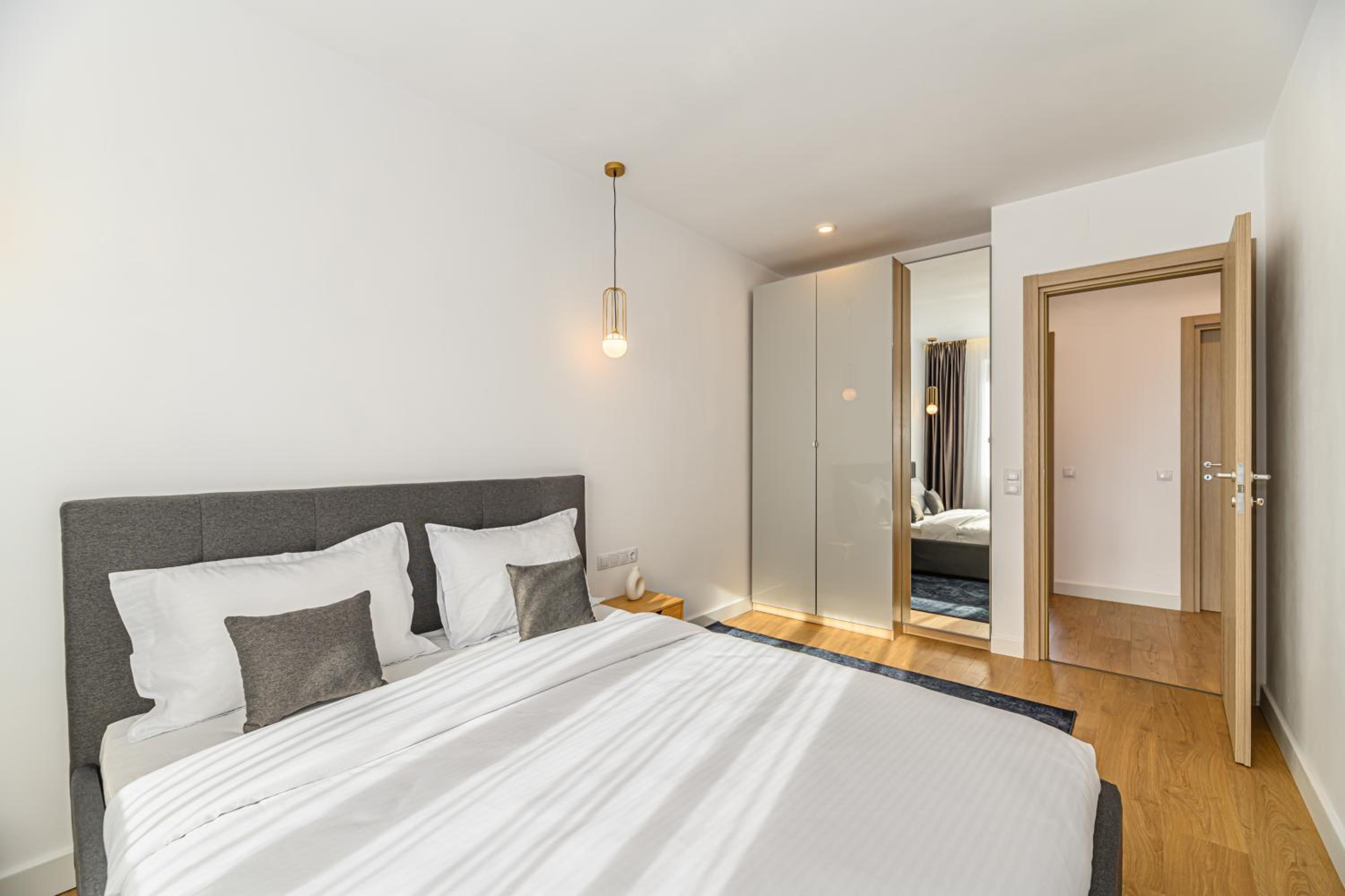 Three-Bedroom Apartment - Photo 7