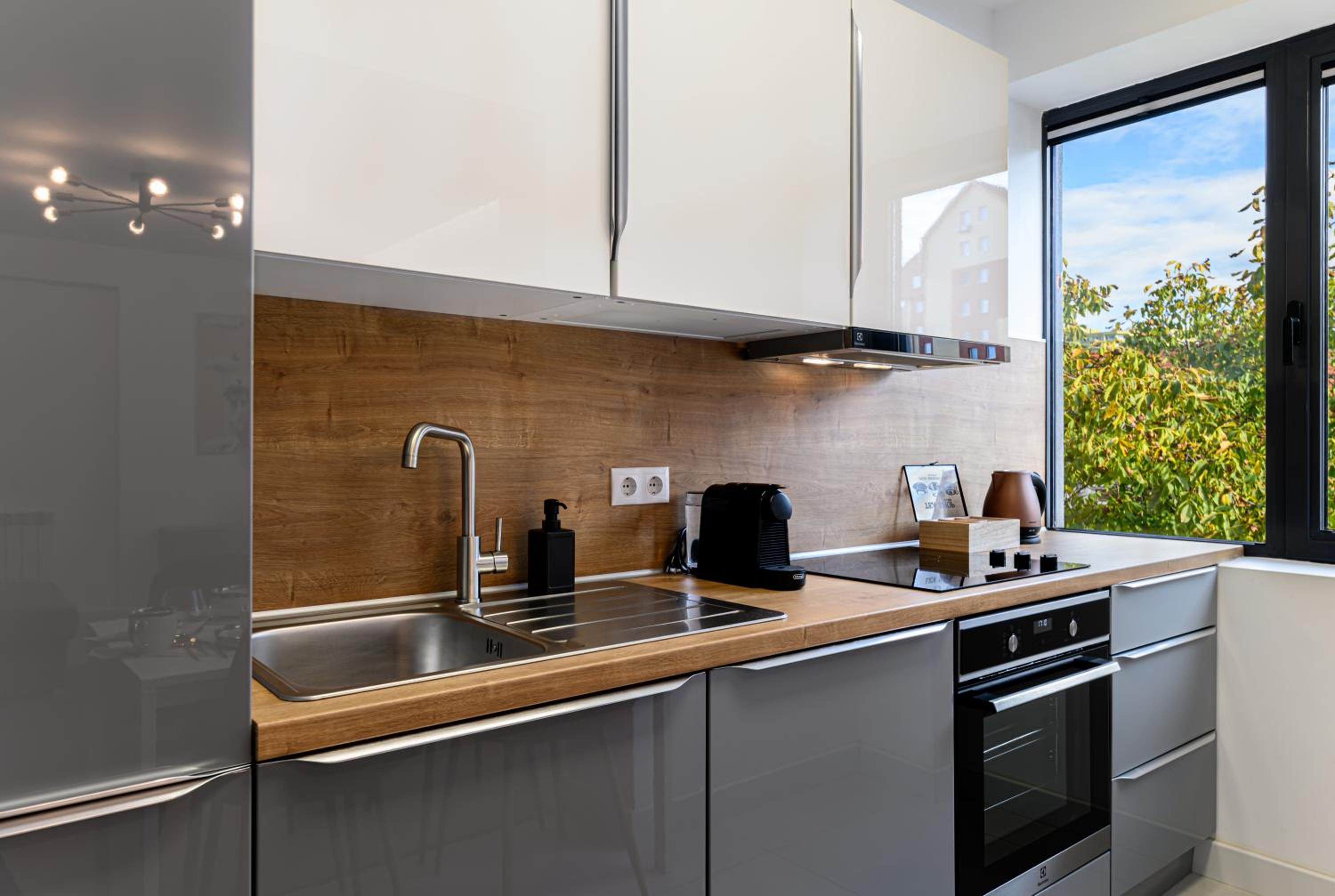 Three-Bedroom Apartment - Photo 10