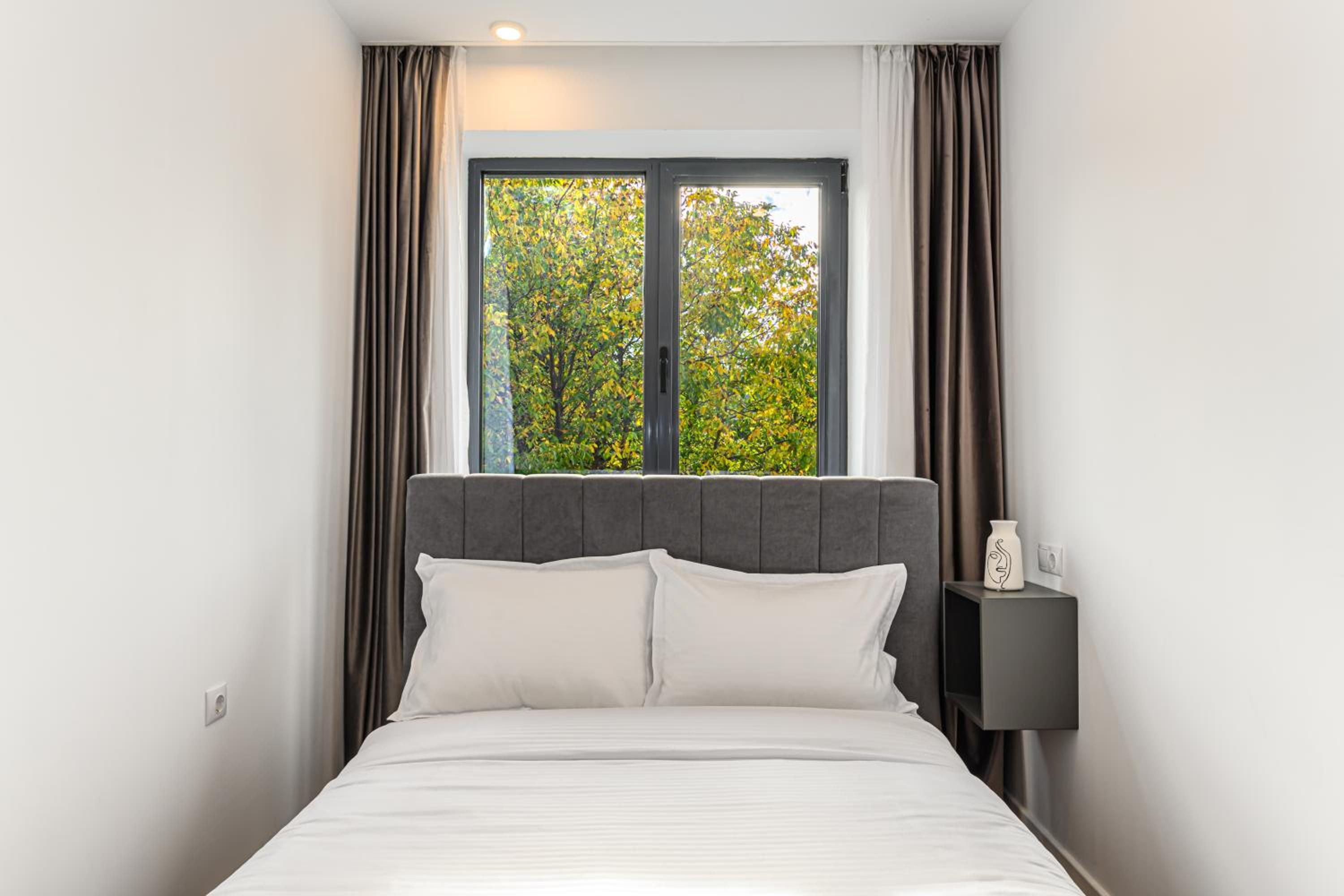 Three-Bedroom Apartment - Photo 17