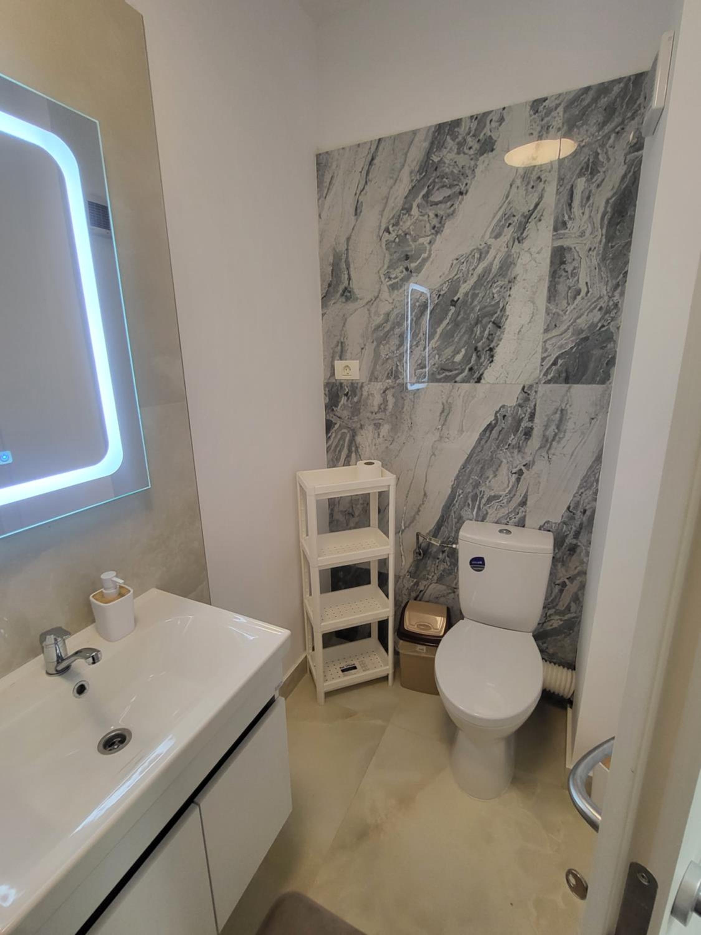 One-Bedroom Apartment with Sea View and Terrace photo 2