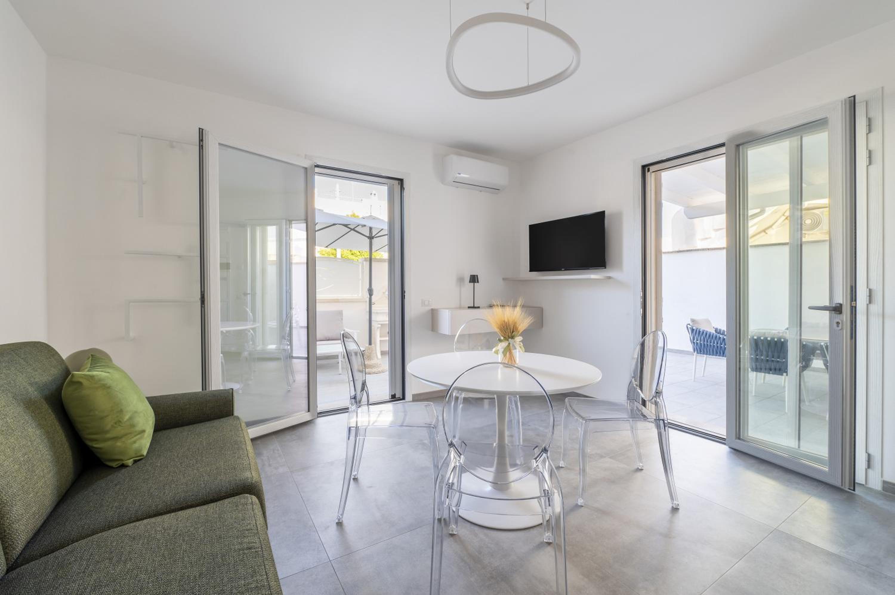 One-Bedroom Apartment with Garden View